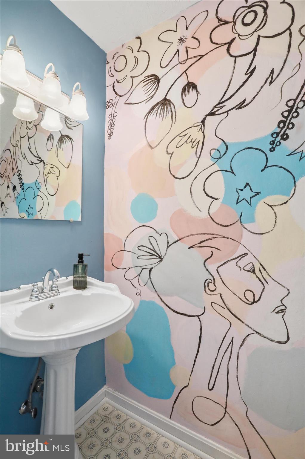 FREDERICKTOWNE TOWNHOUSE - Residential