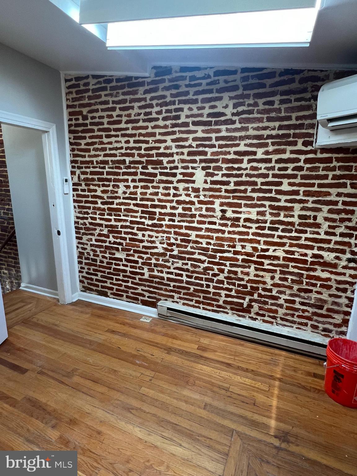 WASHINGTON VILLAGE - Residential