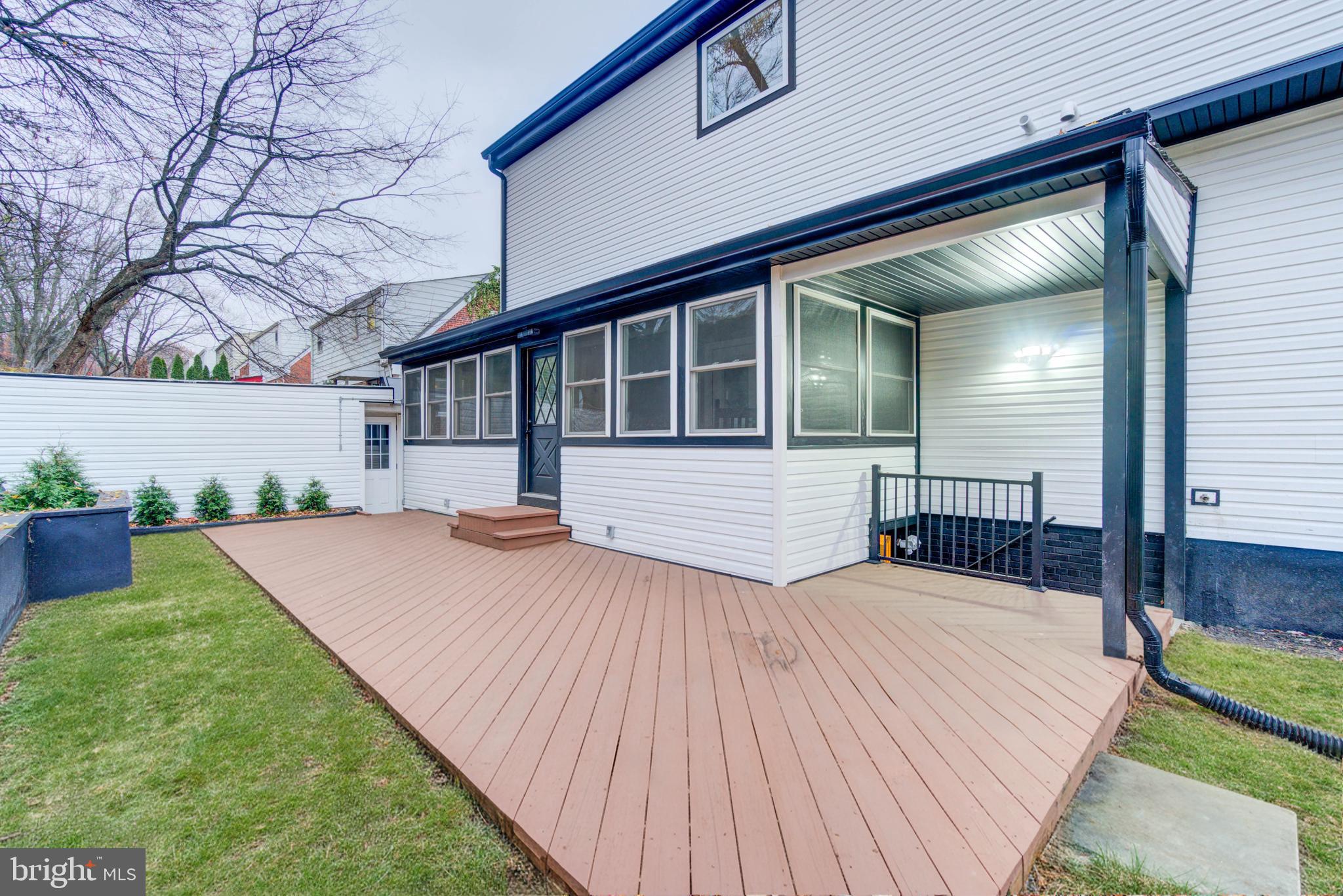 KENSINGTON HEIGHTS - Residential