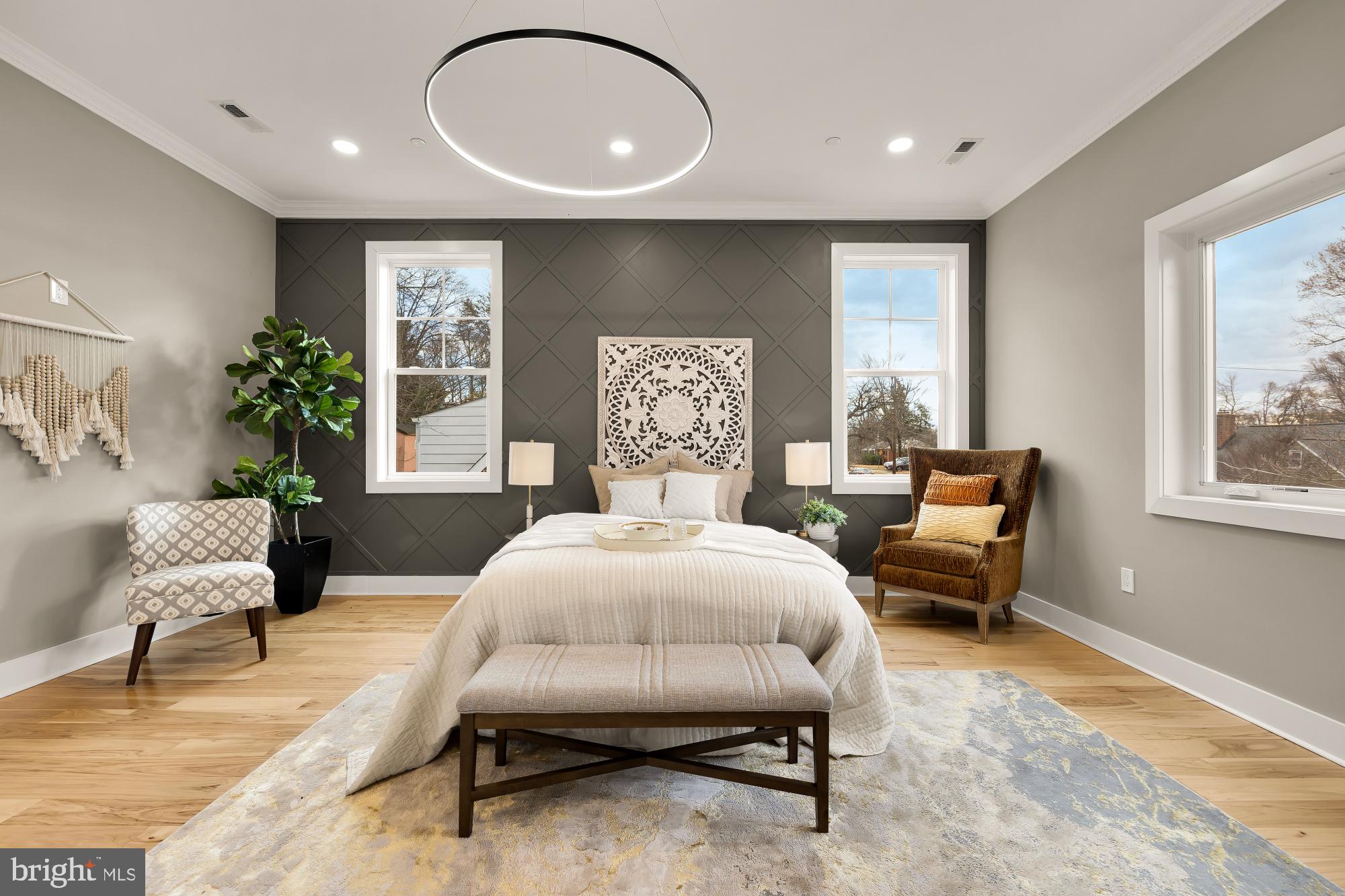 KENSINGTON HEIGHTS - Residential