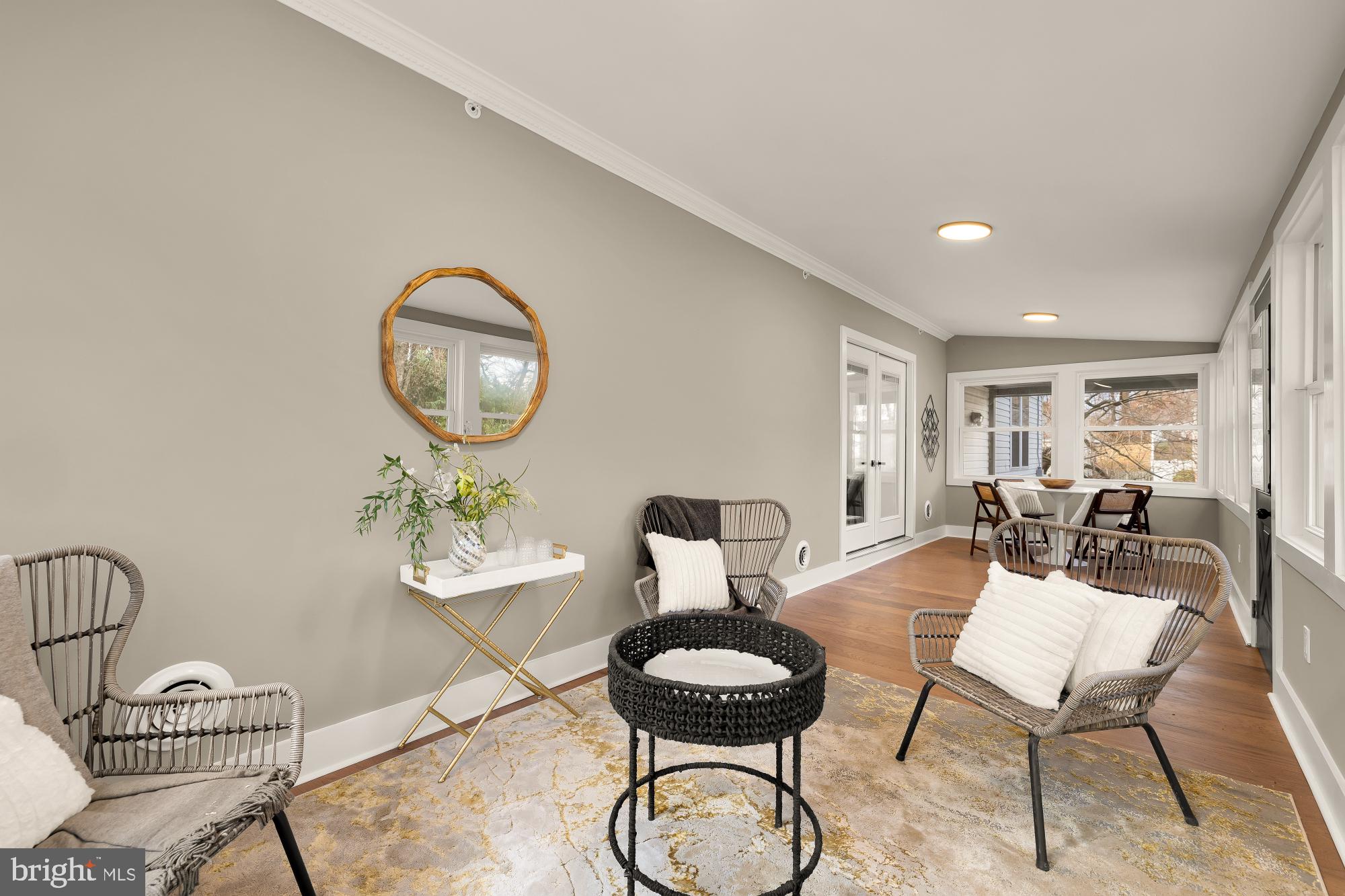 KENSINGTON HEIGHTS - Residential