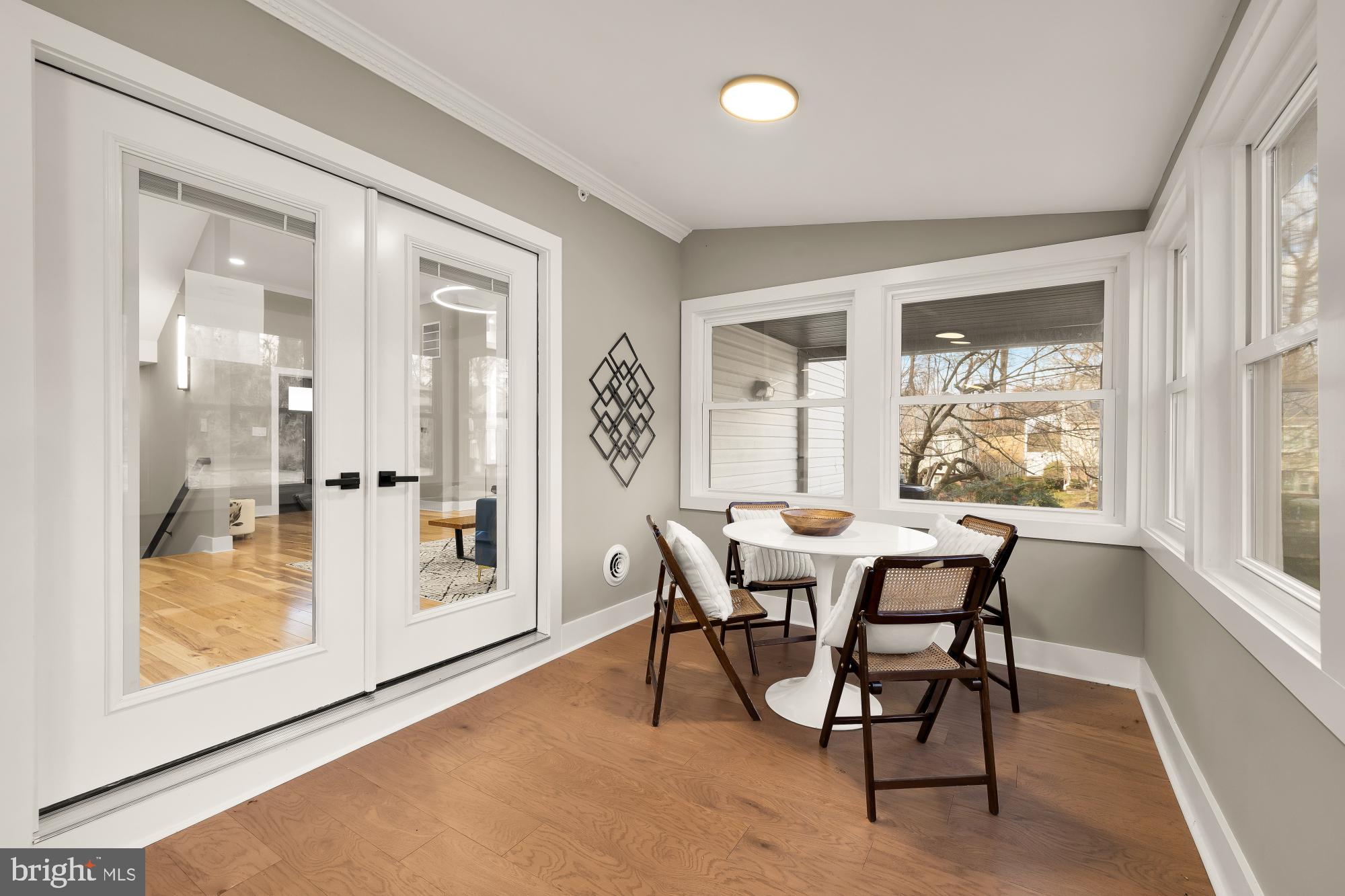 KENSINGTON HEIGHTS - Residential