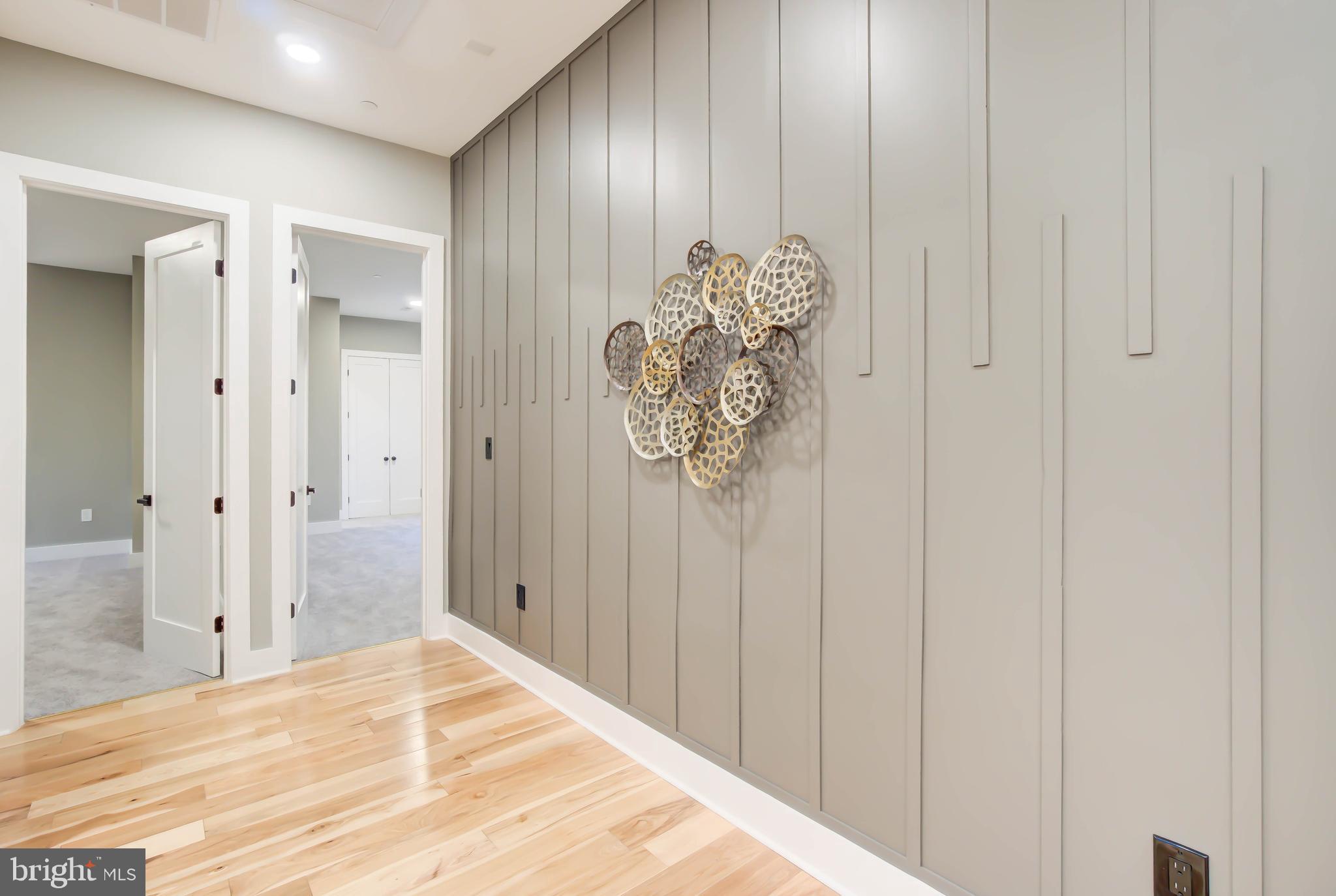 KENSINGTON HEIGHTS - Residential