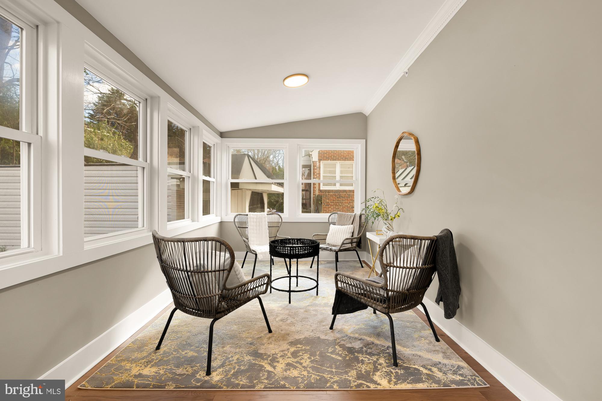 KENSINGTON HEIGHTS - Residential