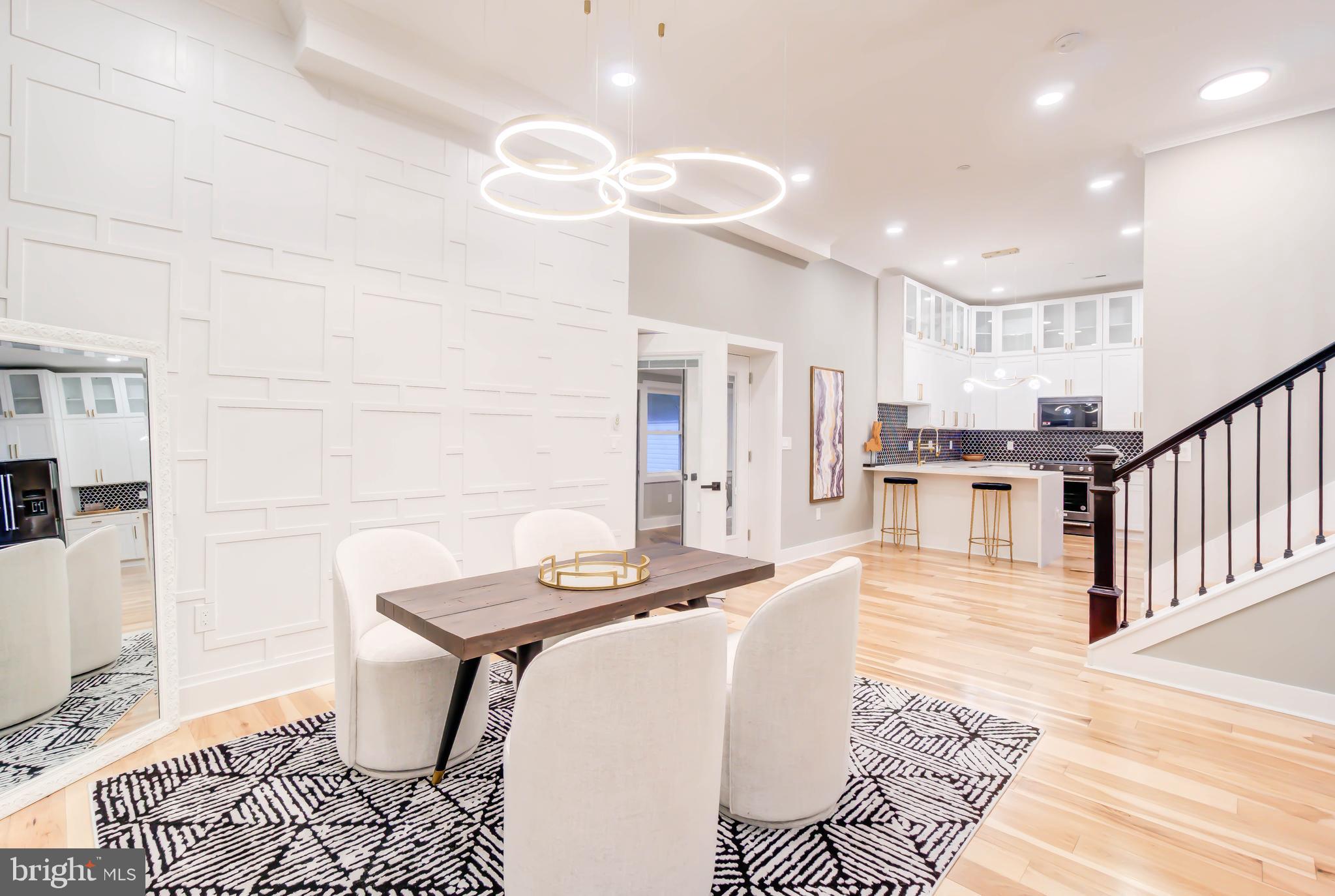 KENSINGTON HEIGHTS - Residential