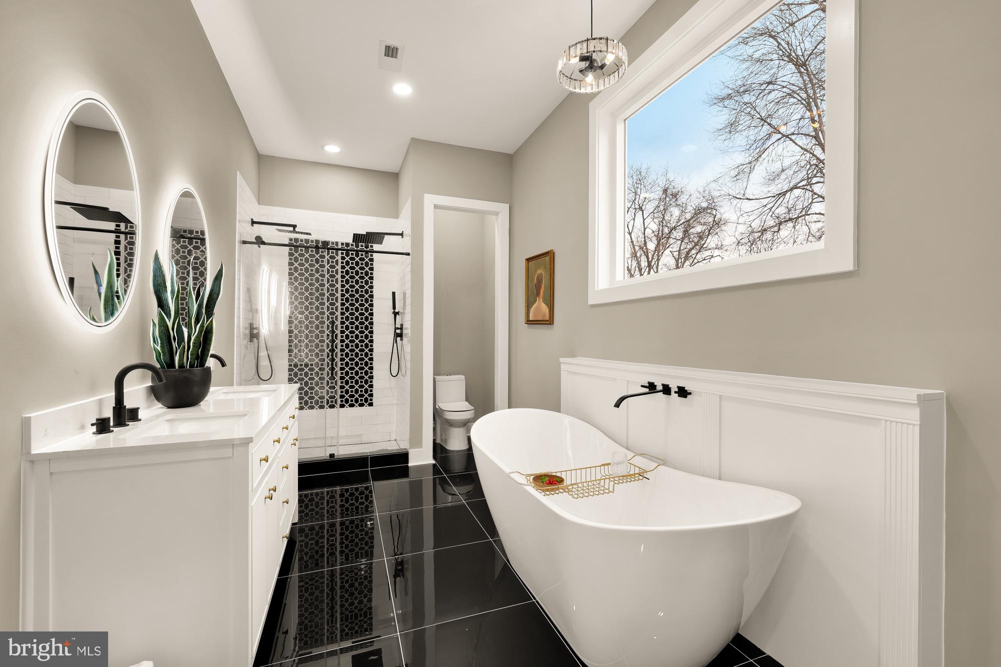 KENSINGTON HEIGHTS - Residential