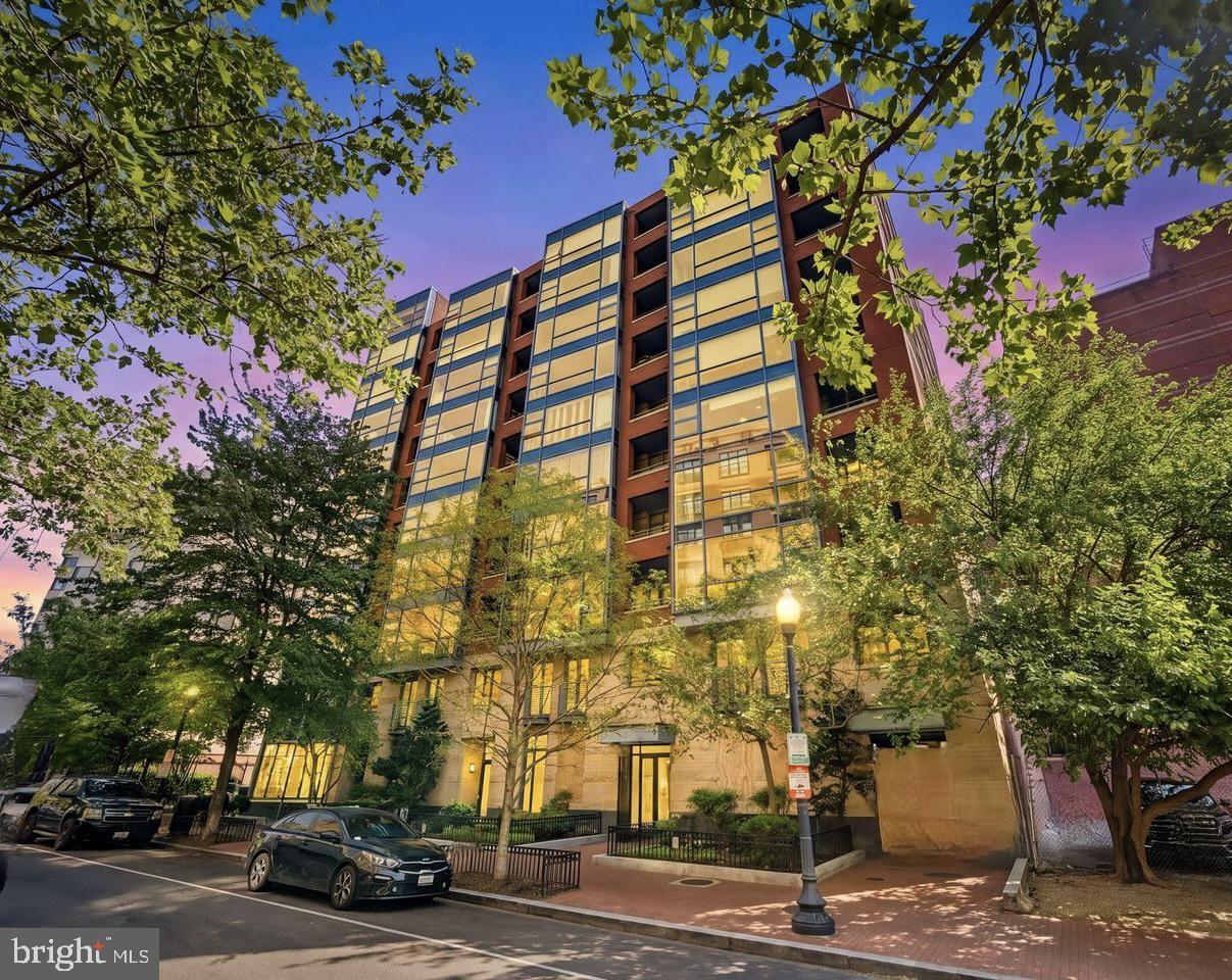 1117 10TH STREET NW 811