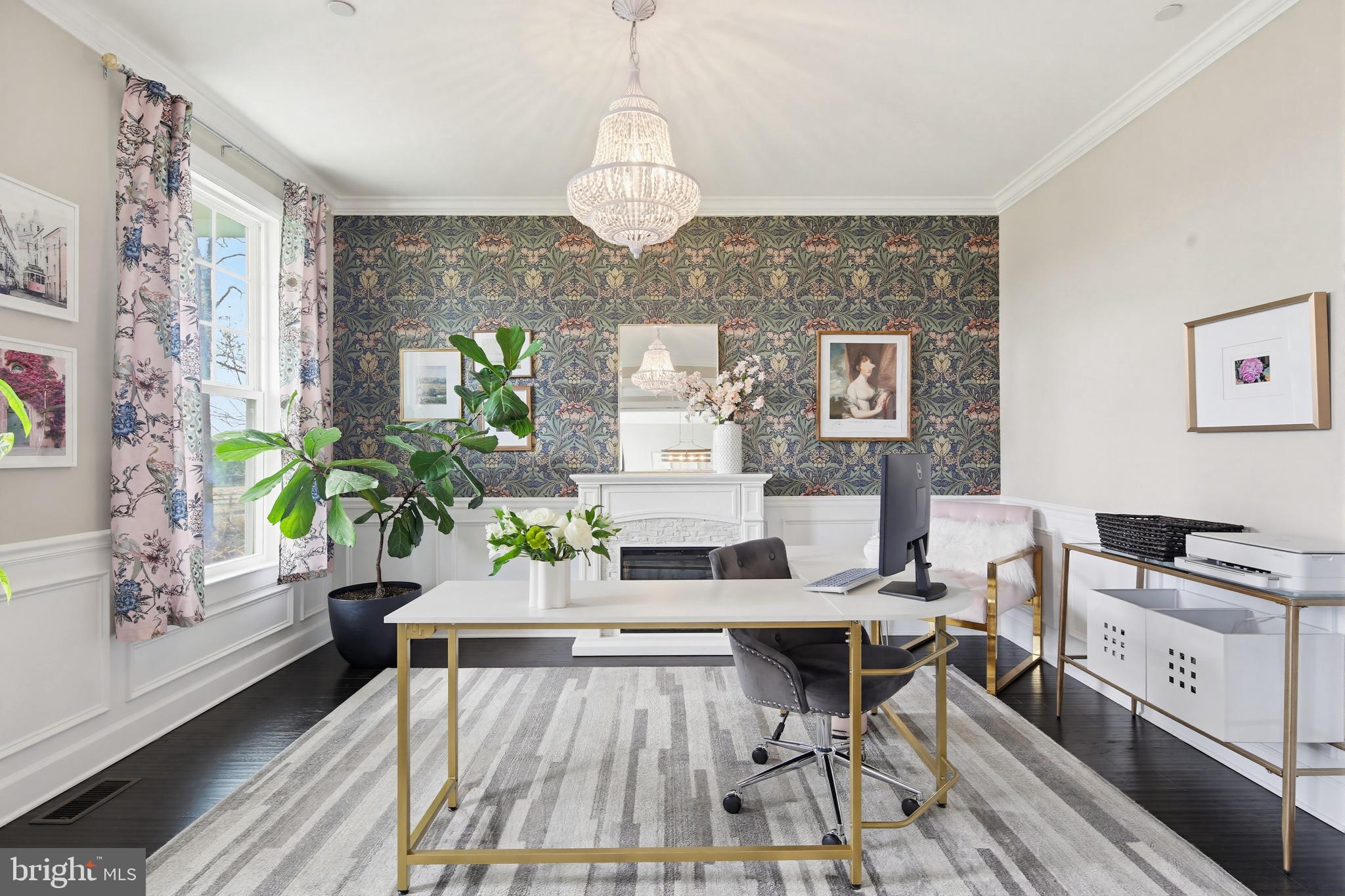 FAIRLANE FARM - Residential