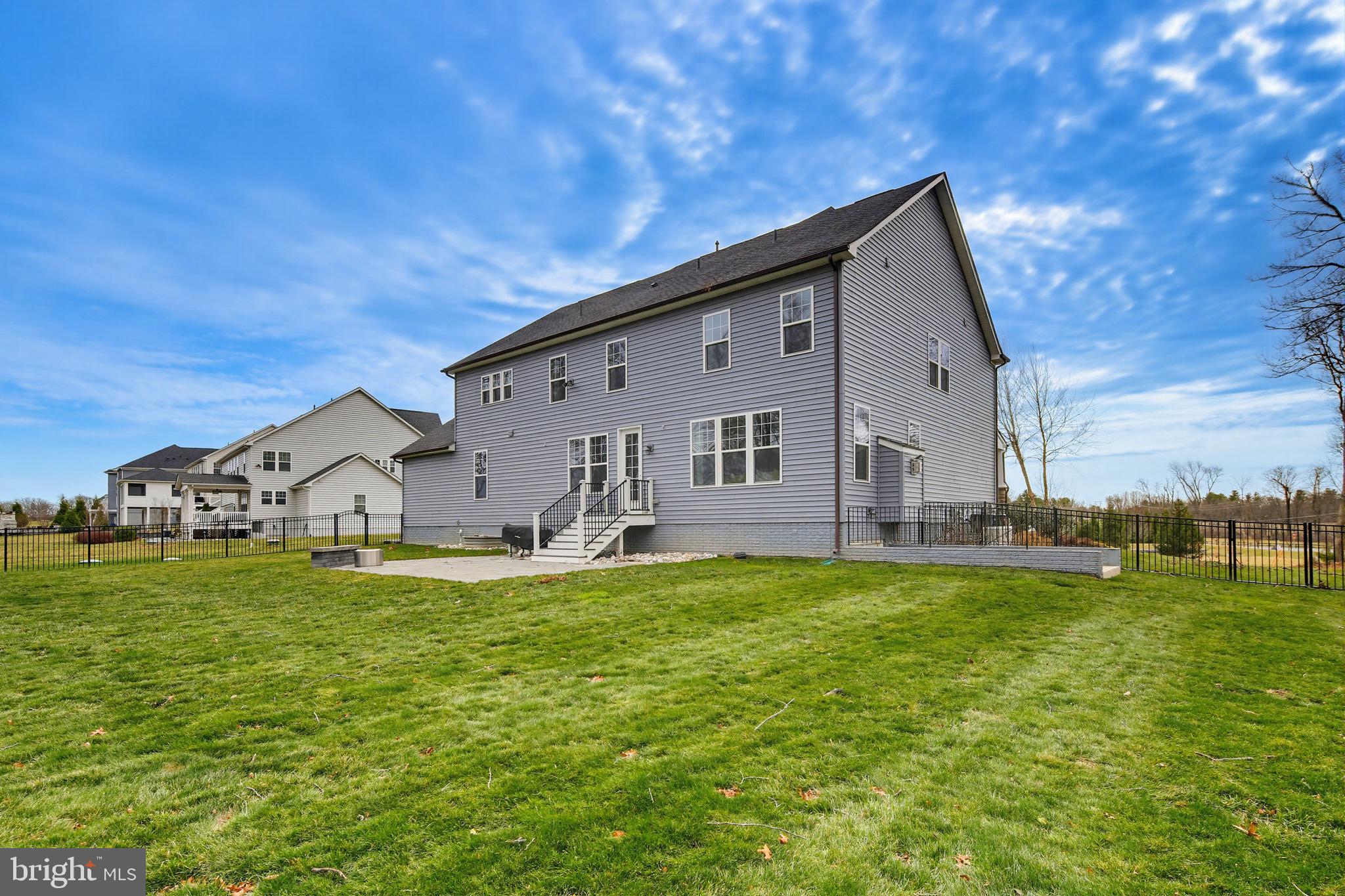 FAIRLANE FARM - Residential