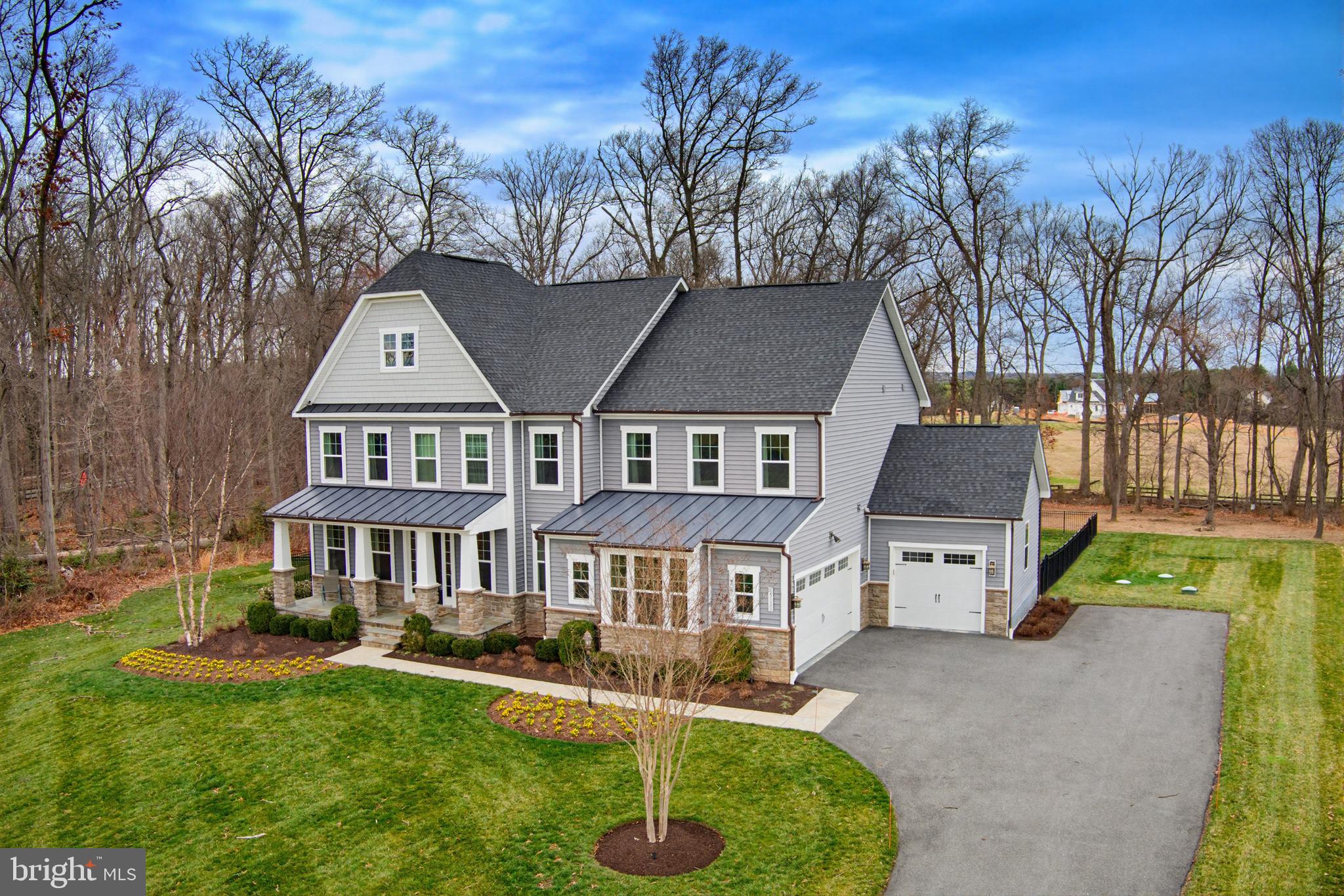 FAIRLANE FARM - Residential