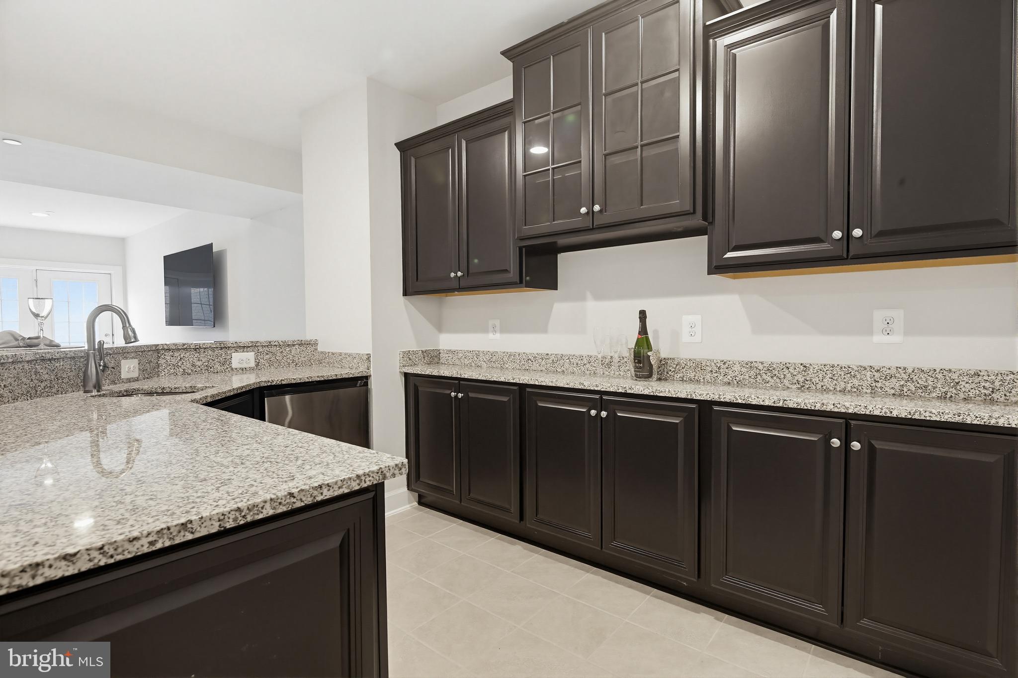 FAIRLANE FARM - Residential