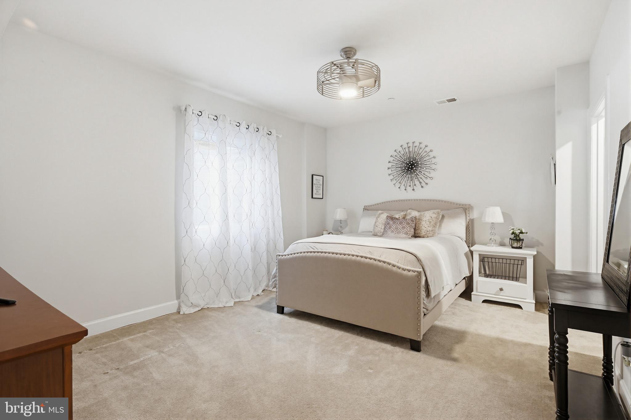 FAIRLANE FARM - Residential