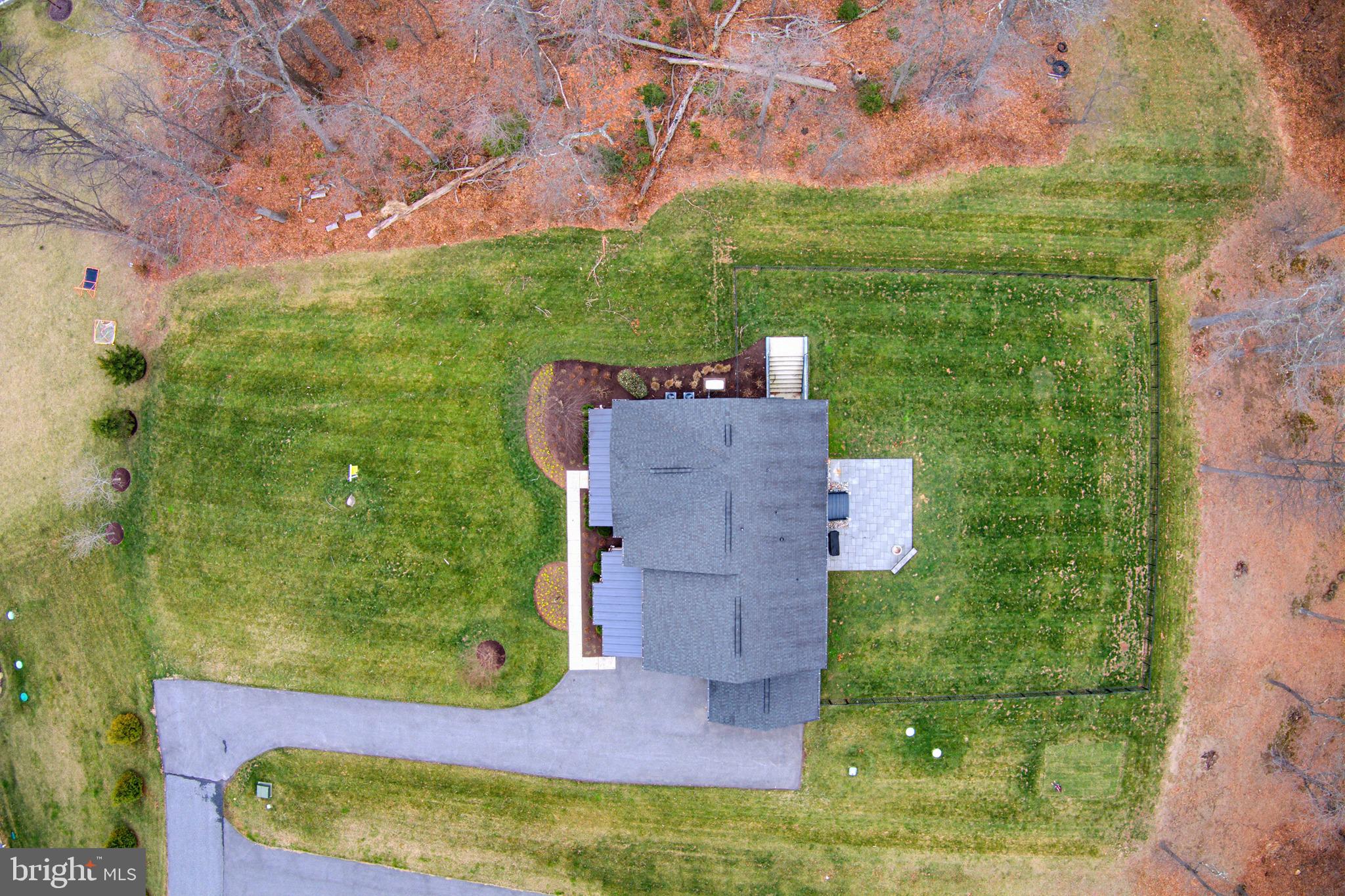 FAIRLANE FARM - Residential