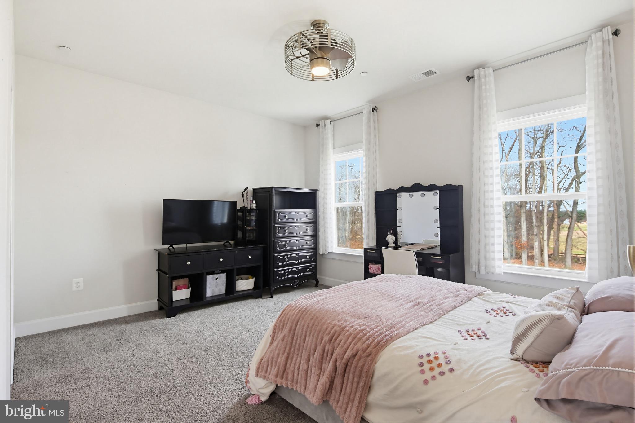 FAIRLANE FARM - Residential