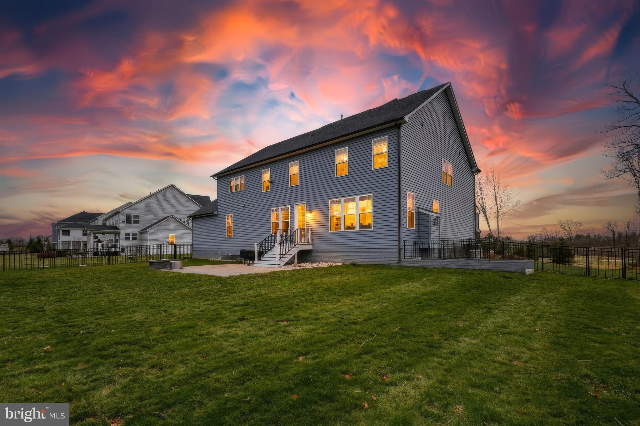 FAIRLANE FARM - Residential