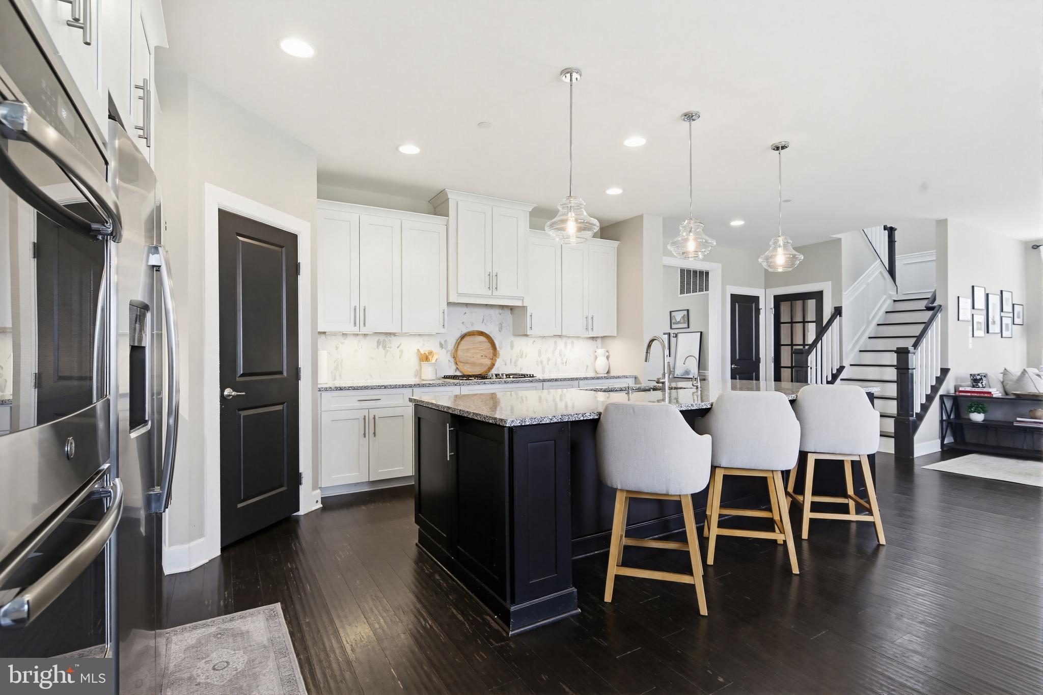 FAIRLANE FARM - Residential