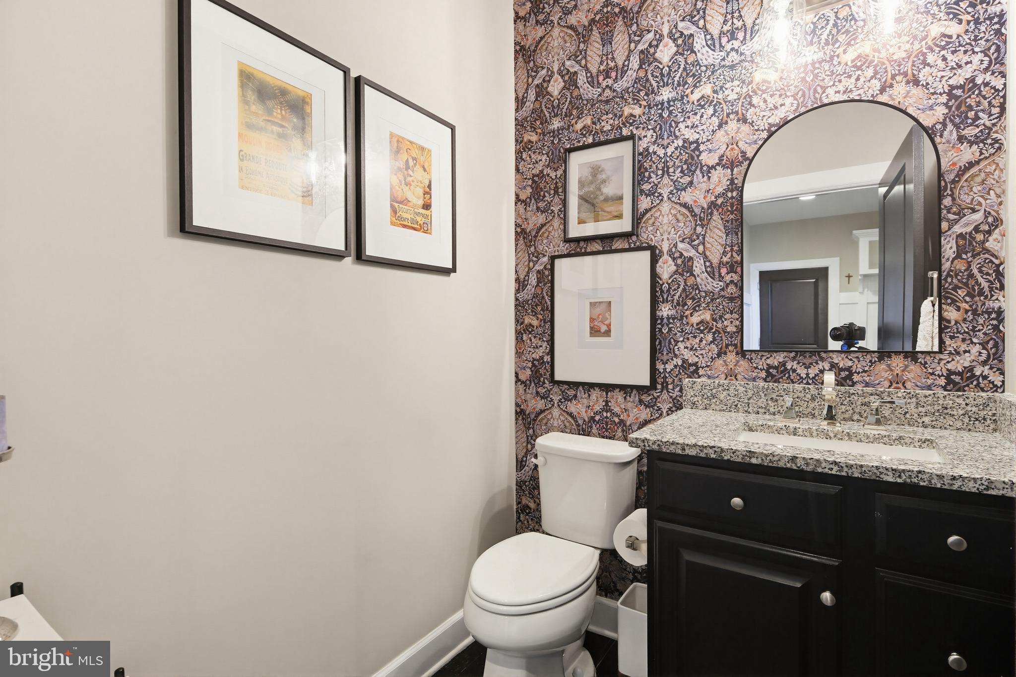 FAIRLANE FARM - Residential