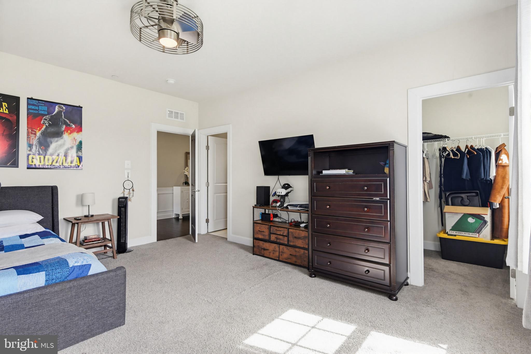 FAIRLANE FARM - Residential