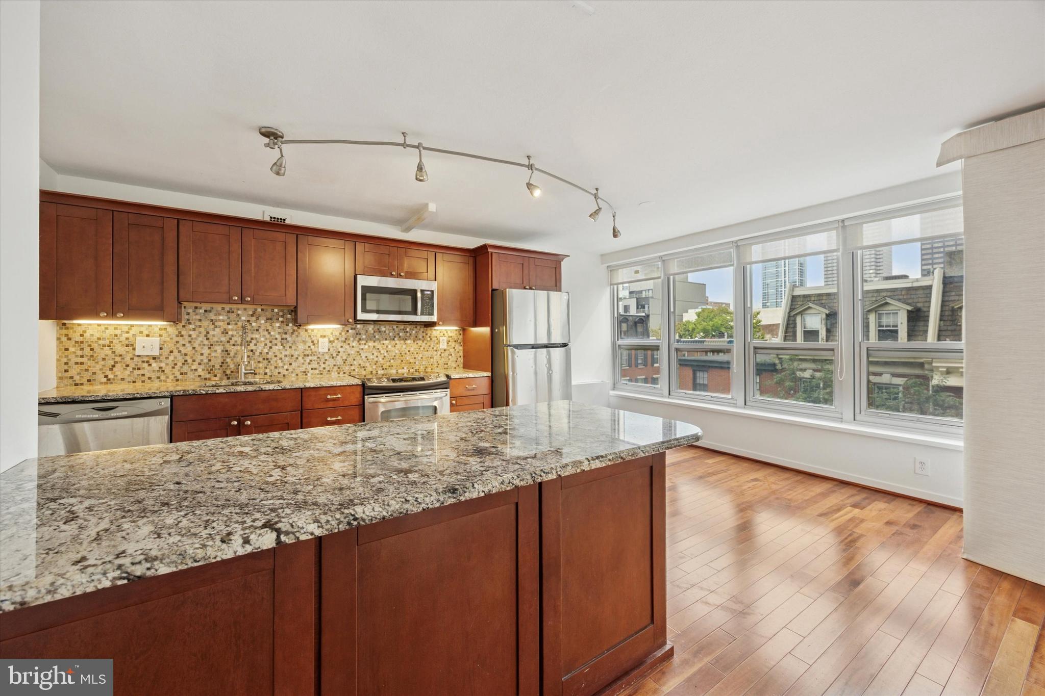 RITTENHOUSE SQUARE - Residential