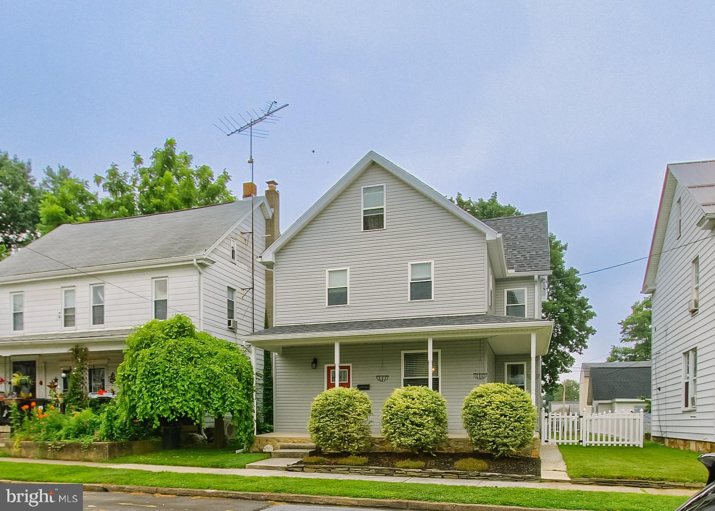 515 4TH STREET