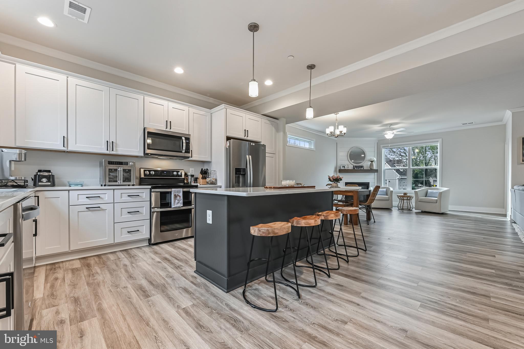 SHOREHAM BEACH - Residential