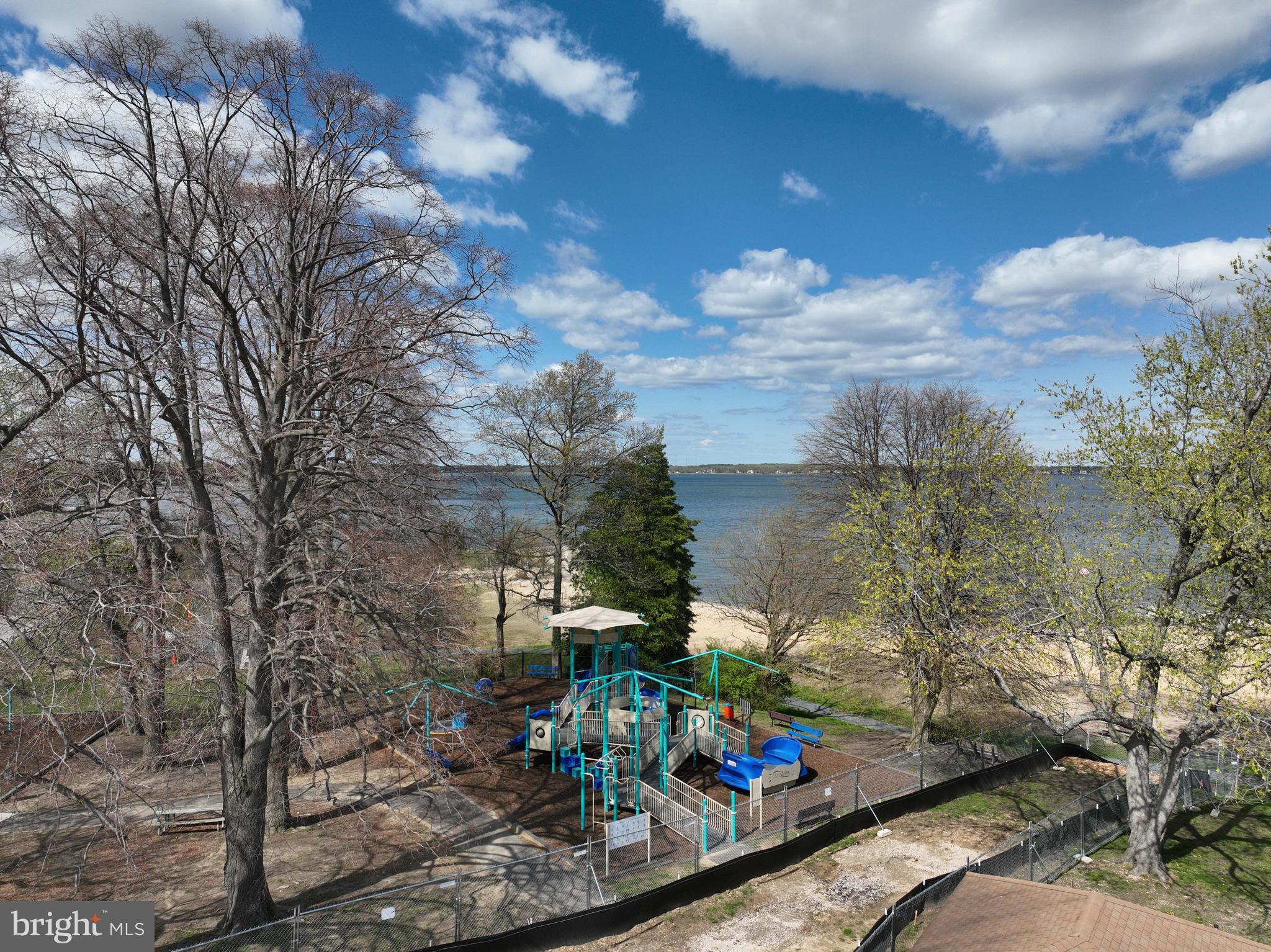 SHOREHAM BEACH - Residential