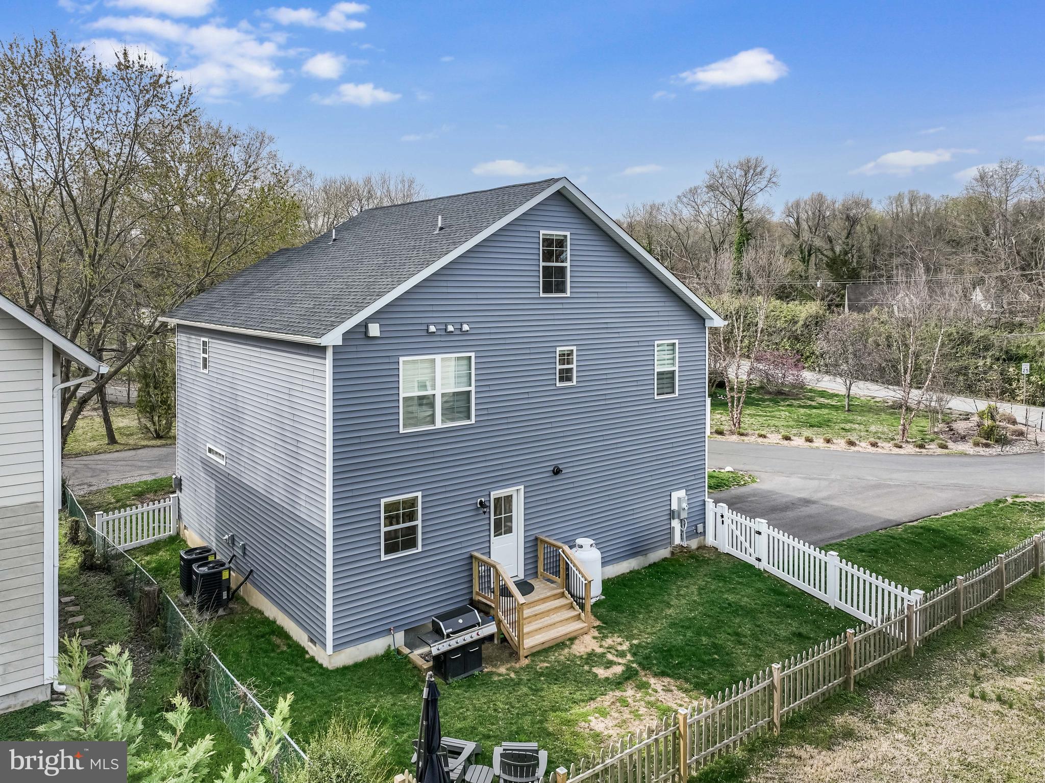 SHOREHAM BEACH - Residential