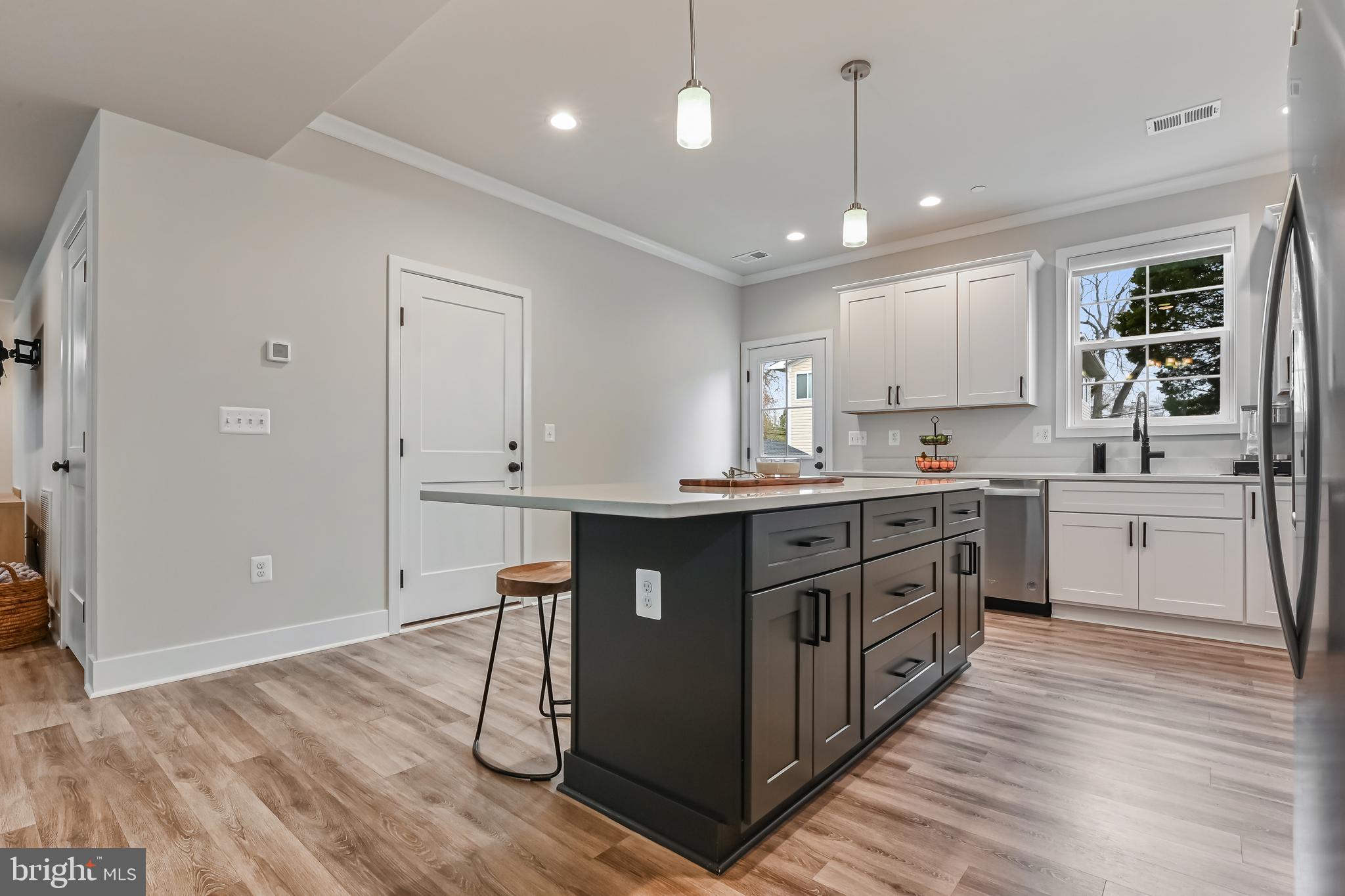 SHOREHAM BEACH - Residential