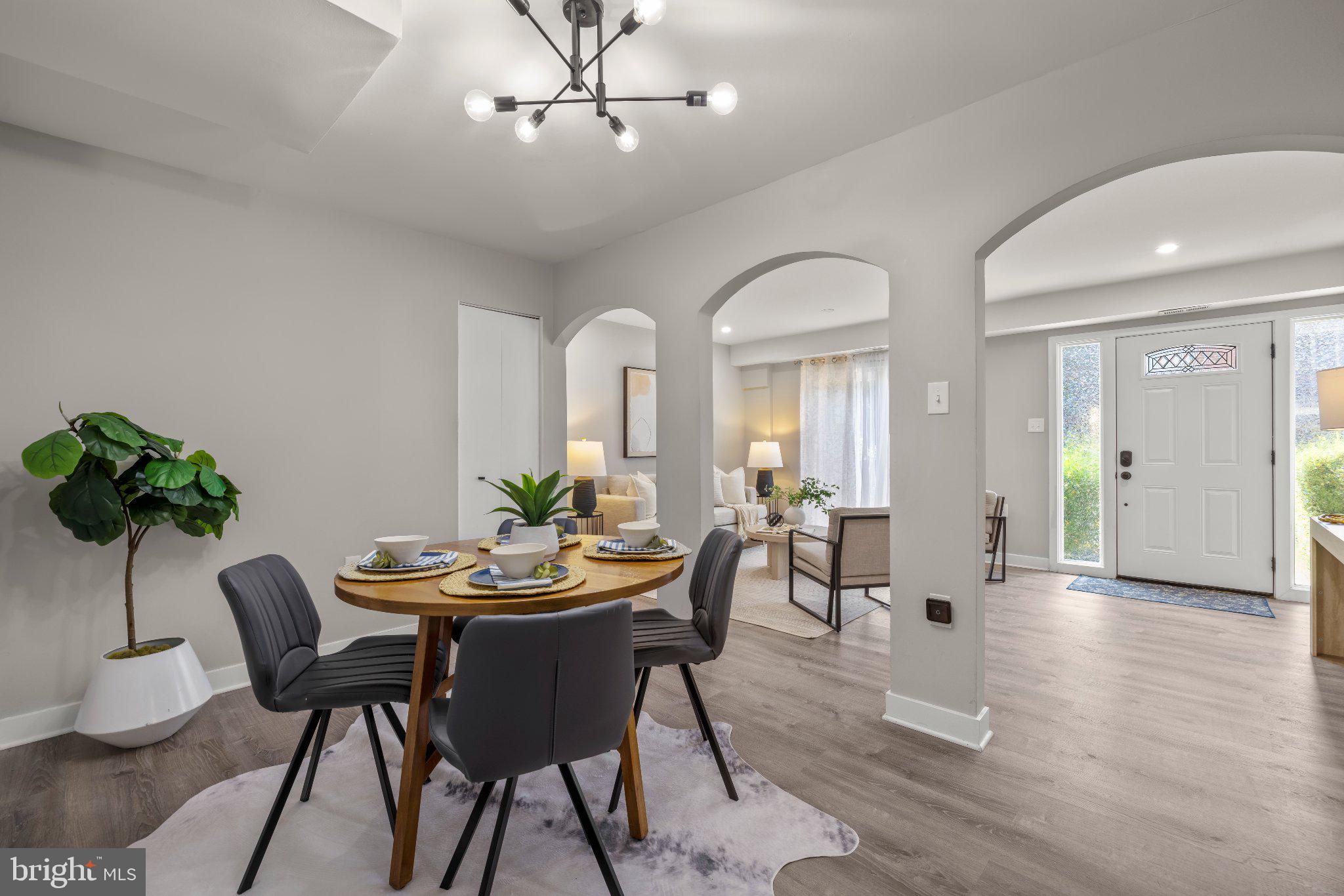 2302 SUN VALLEY CIRCLE 1