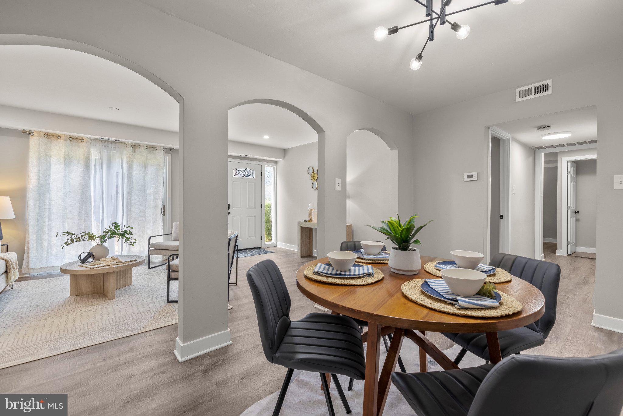 2302 SUN VALLEY CIRCLE 1