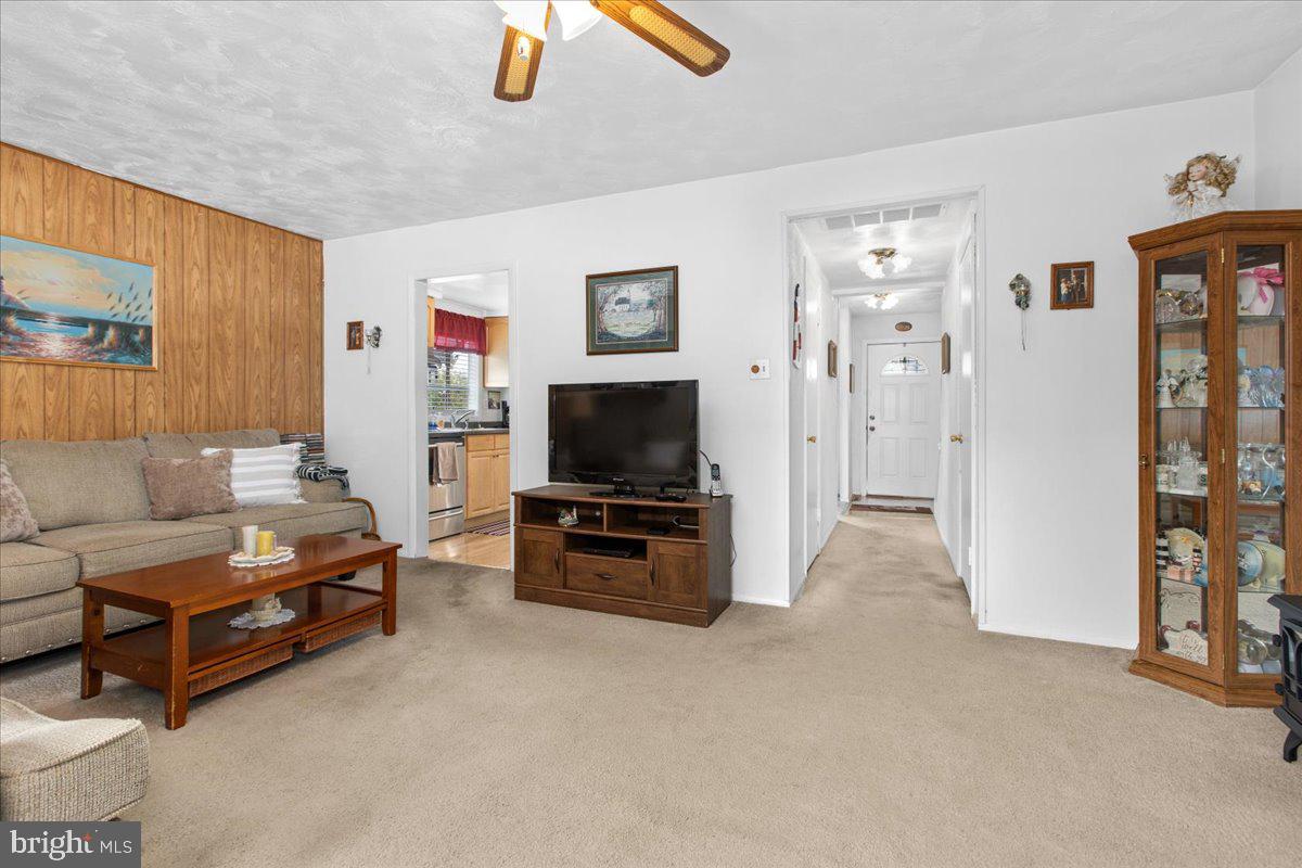 ROCK CREEK ESTATES - Residential