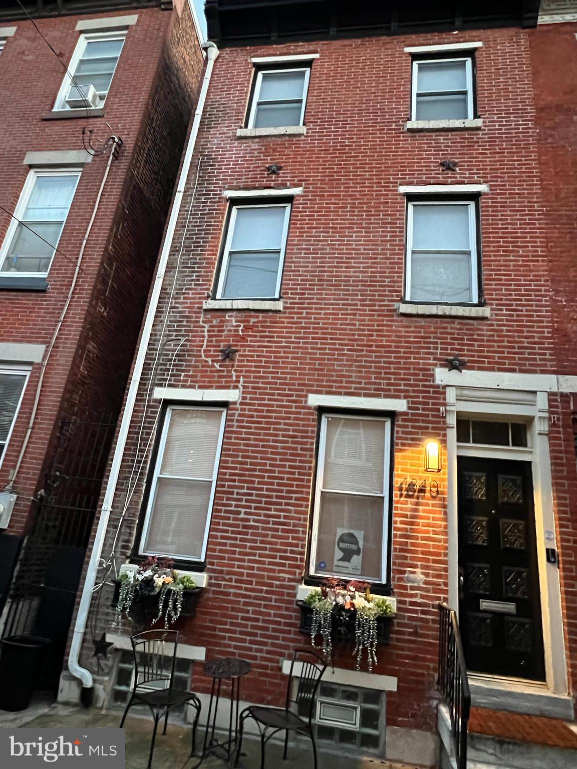 1840 W THOMPSON STREET