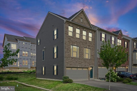 Townhouse For Rent - 4111 Shirley Rose Court #A<br/> Prince Georges County, UPPER MARLBORO, MD 20772