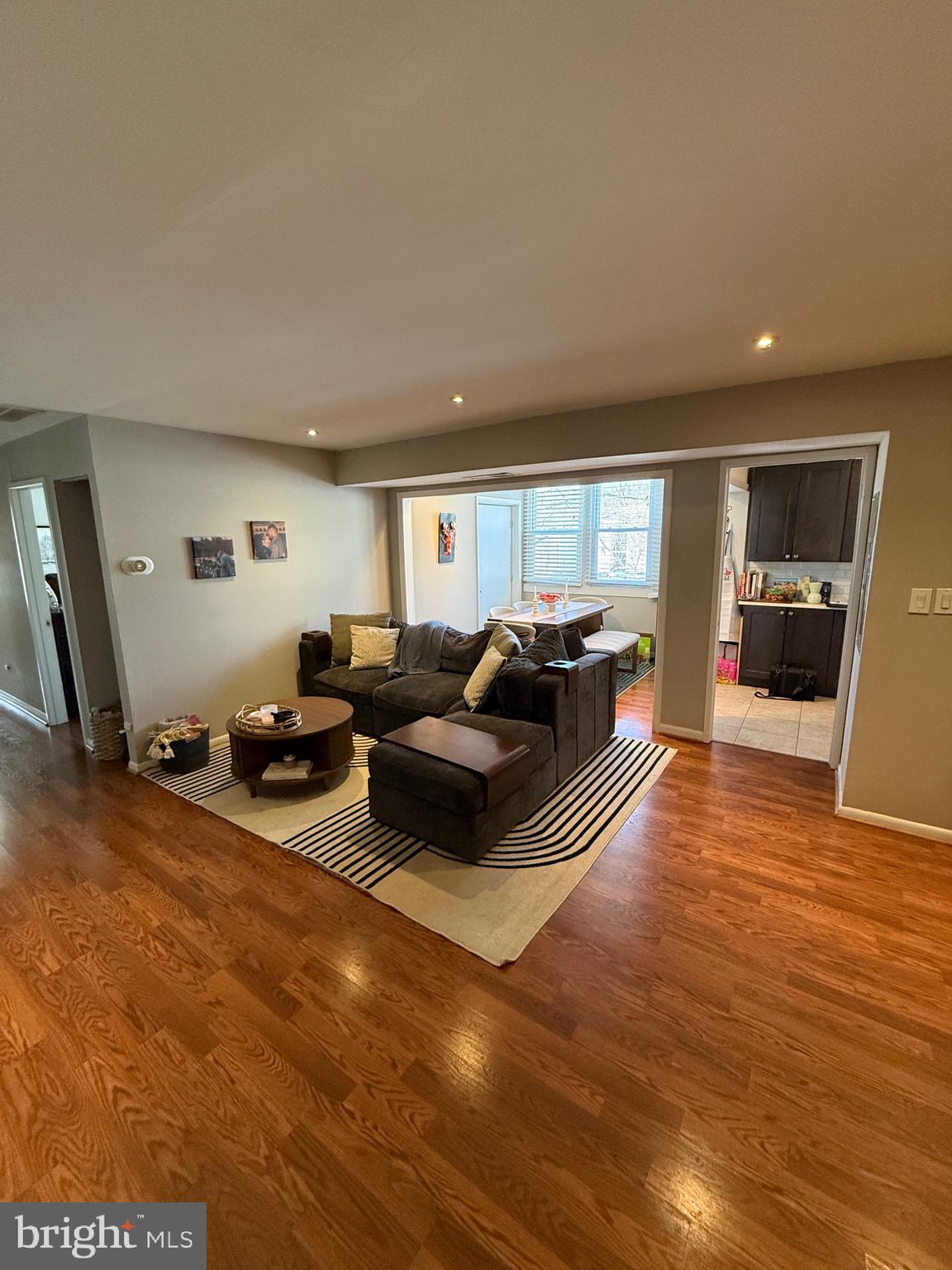 SHADOW OAKS - Residential