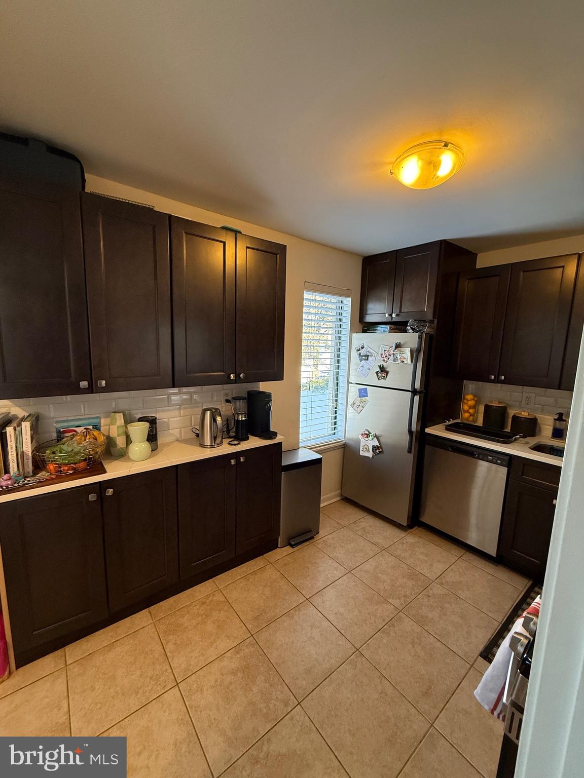 SHADOW OAKS - Residential