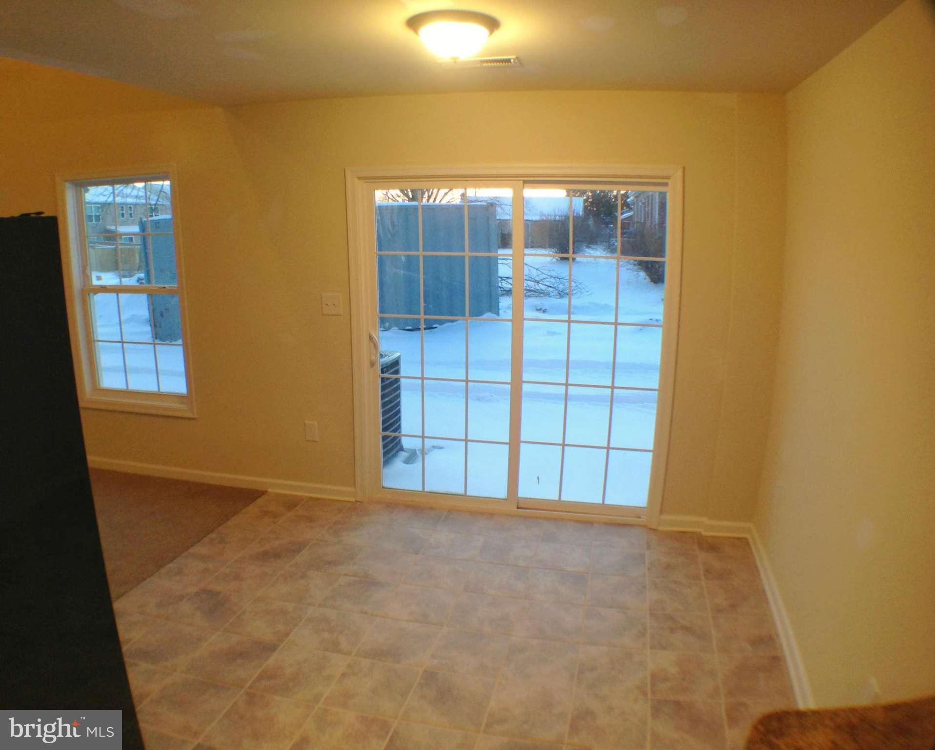 THE TOWNES AT OAKHURST - Residential