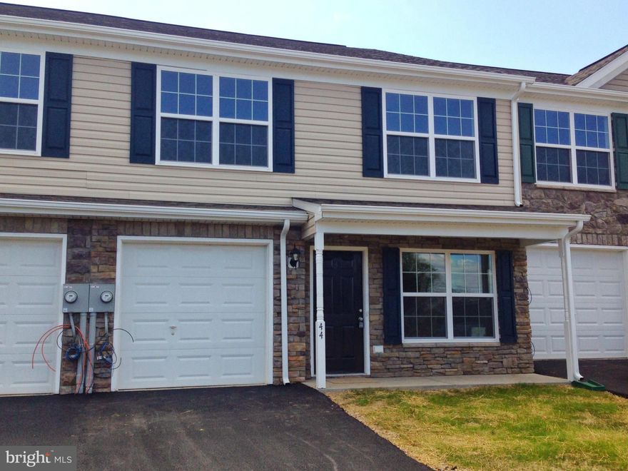 April/May delivery - 22 foot wide garage TH w/close to 1850 sq.ft. on 2 levels. 3BR, 2.5BA, 1-car garage , Moen faucets, GE appliance package, tile flooring, vinyl windows, one year warranty. Photos may show combinations of both 3 or 4 bedroom layouts, and  kitchen cabinet/countertop color choices.  Email for more information. Floor plans, standard features, and specs are in Matrix documents.