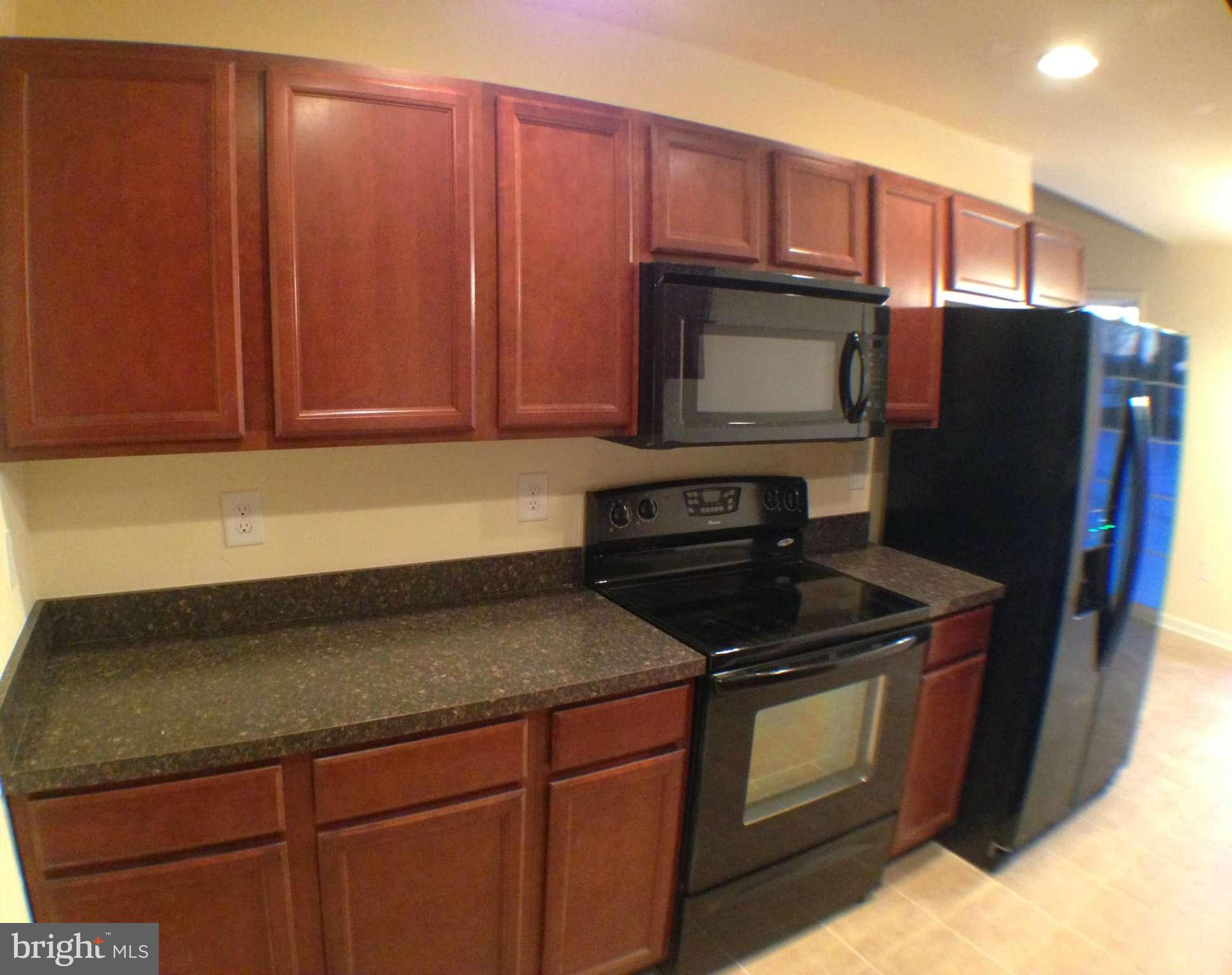 THE TOWNES AT OAKHURST - Residential