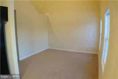 THE TOWNES AT OAKHURST - Residential