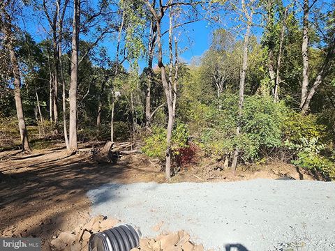 28 MEADOW LARK TRAIL FAIRFIELD PA 17320