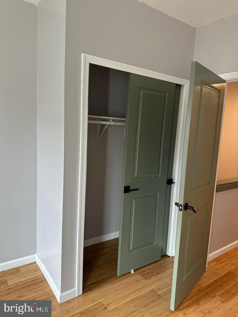 MILL CREEK - Residential