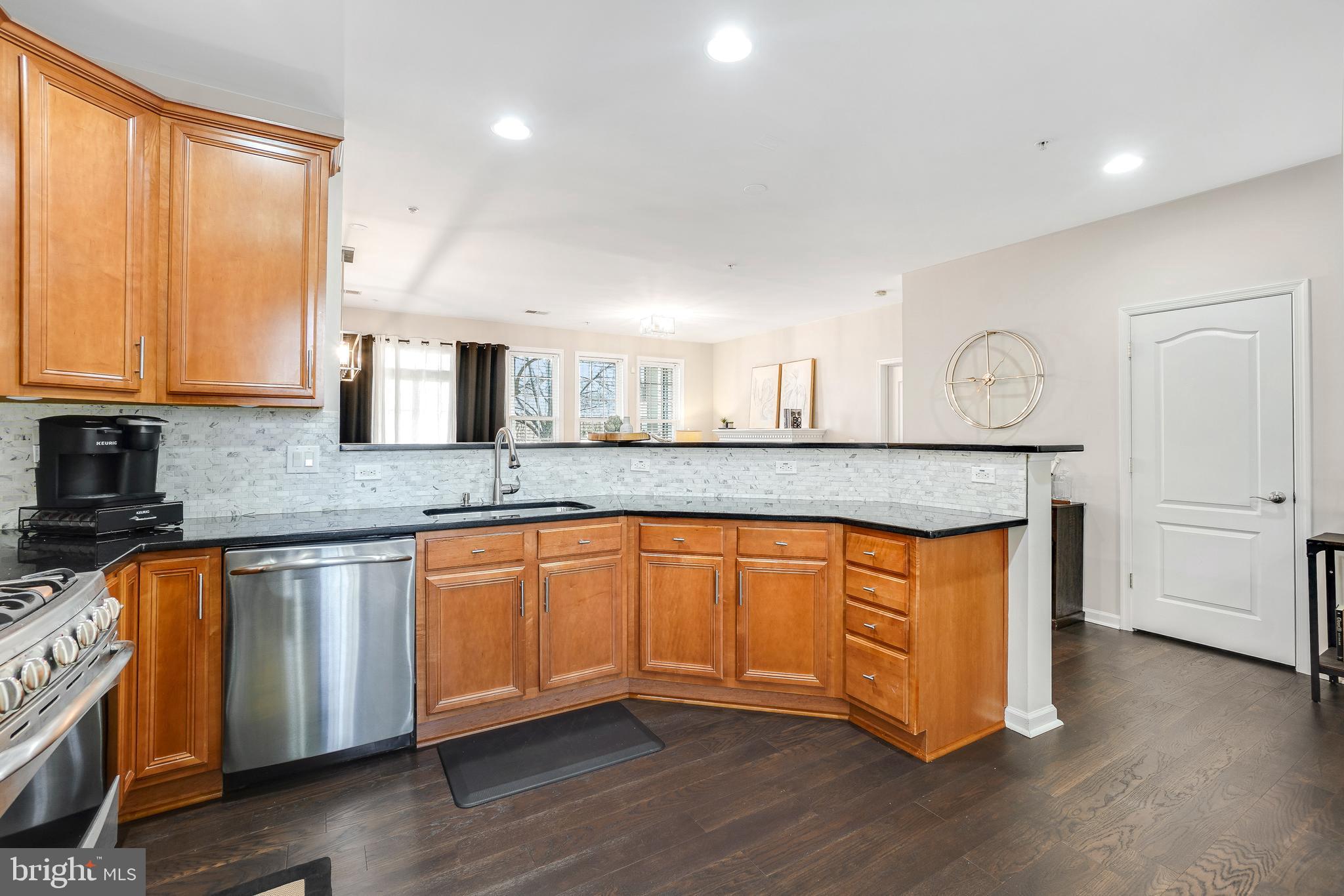 BELMONT BAY - Residential