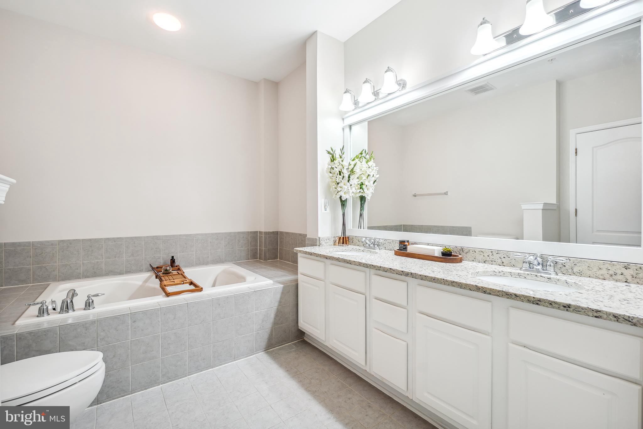 BELMONT BAY - Residential