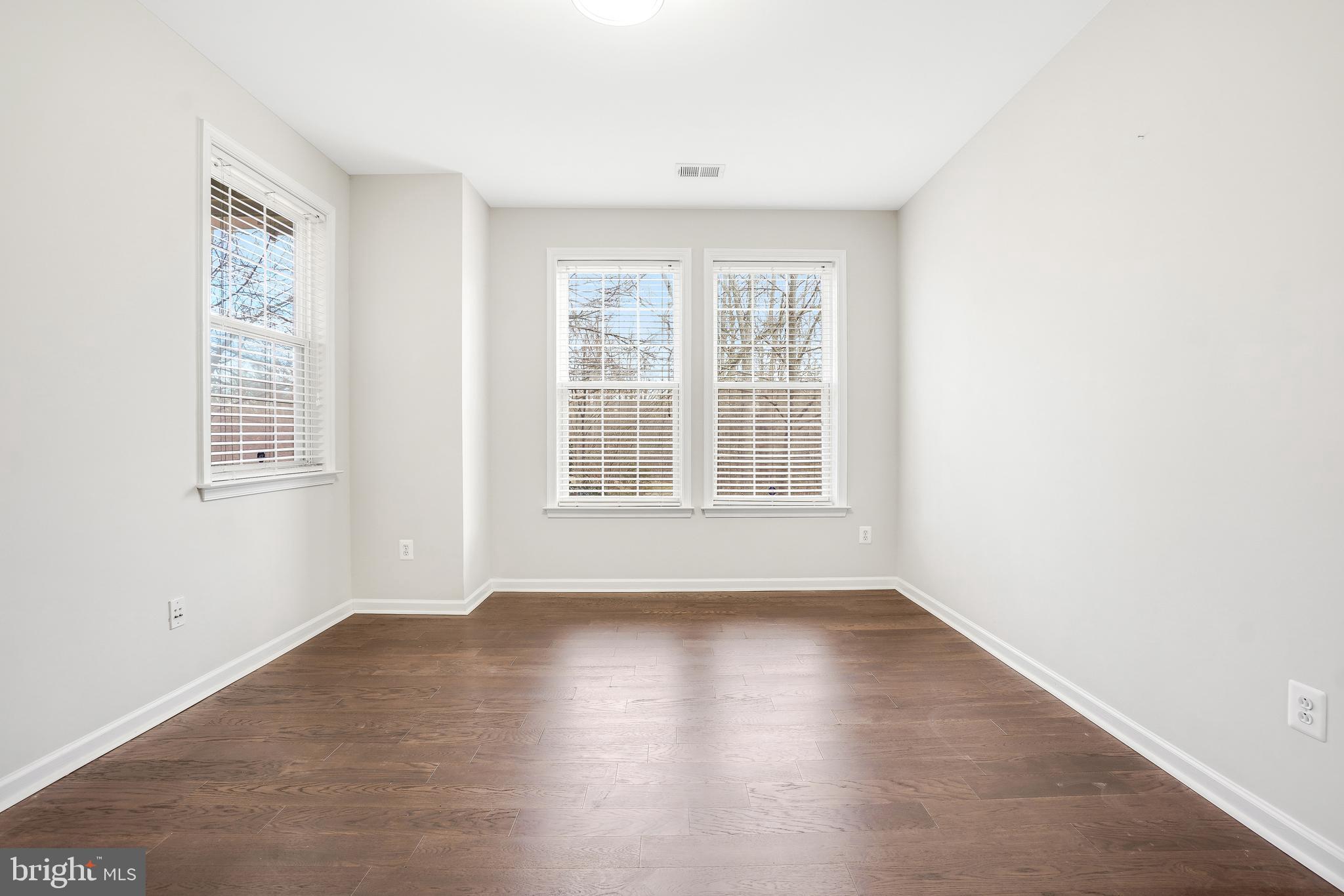 BELMONT BAY - Residential