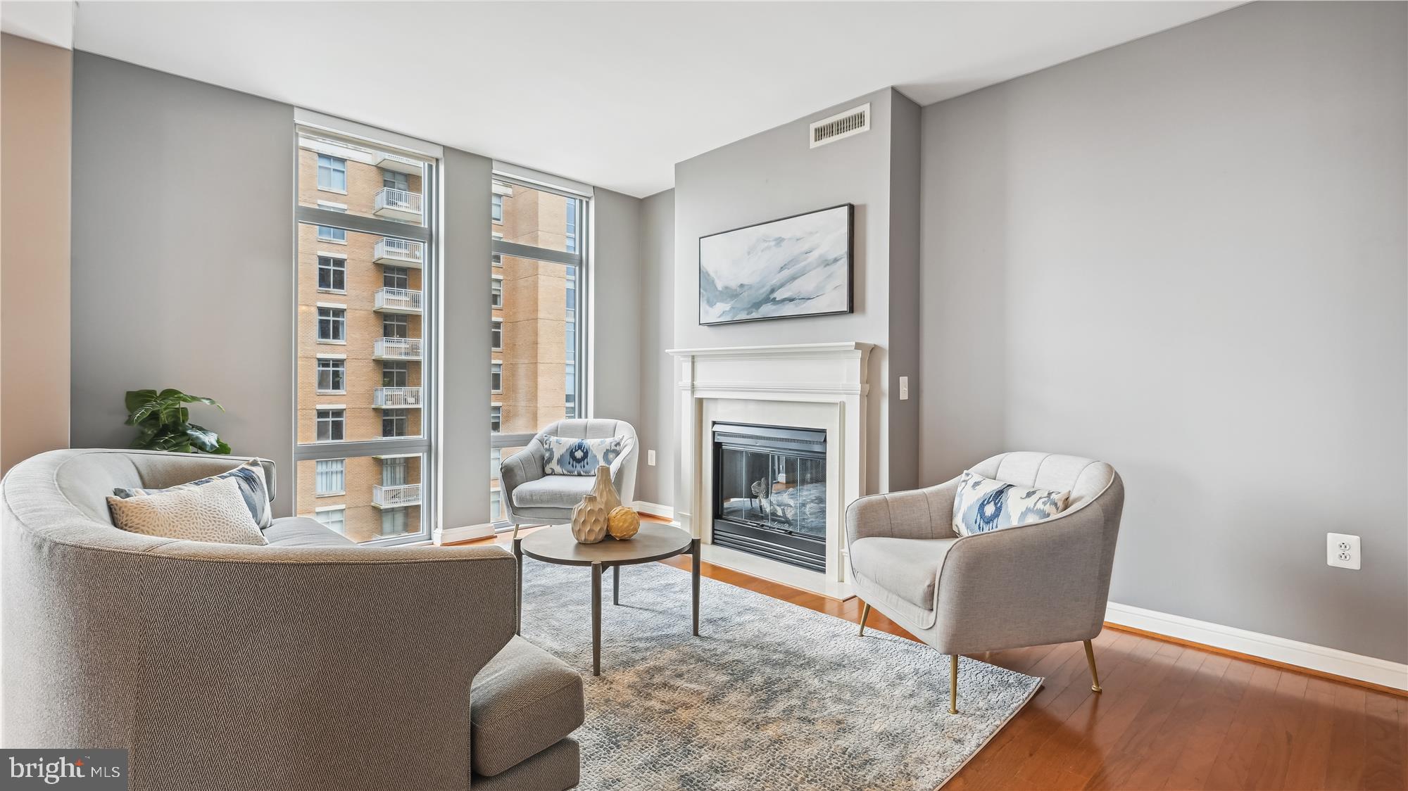 MIDTOWN AT RESTON TOWN CENTER - Residential