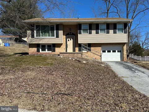 410 Hillside Avenue, New Cumberland, PA MLS: PAYK2077518
