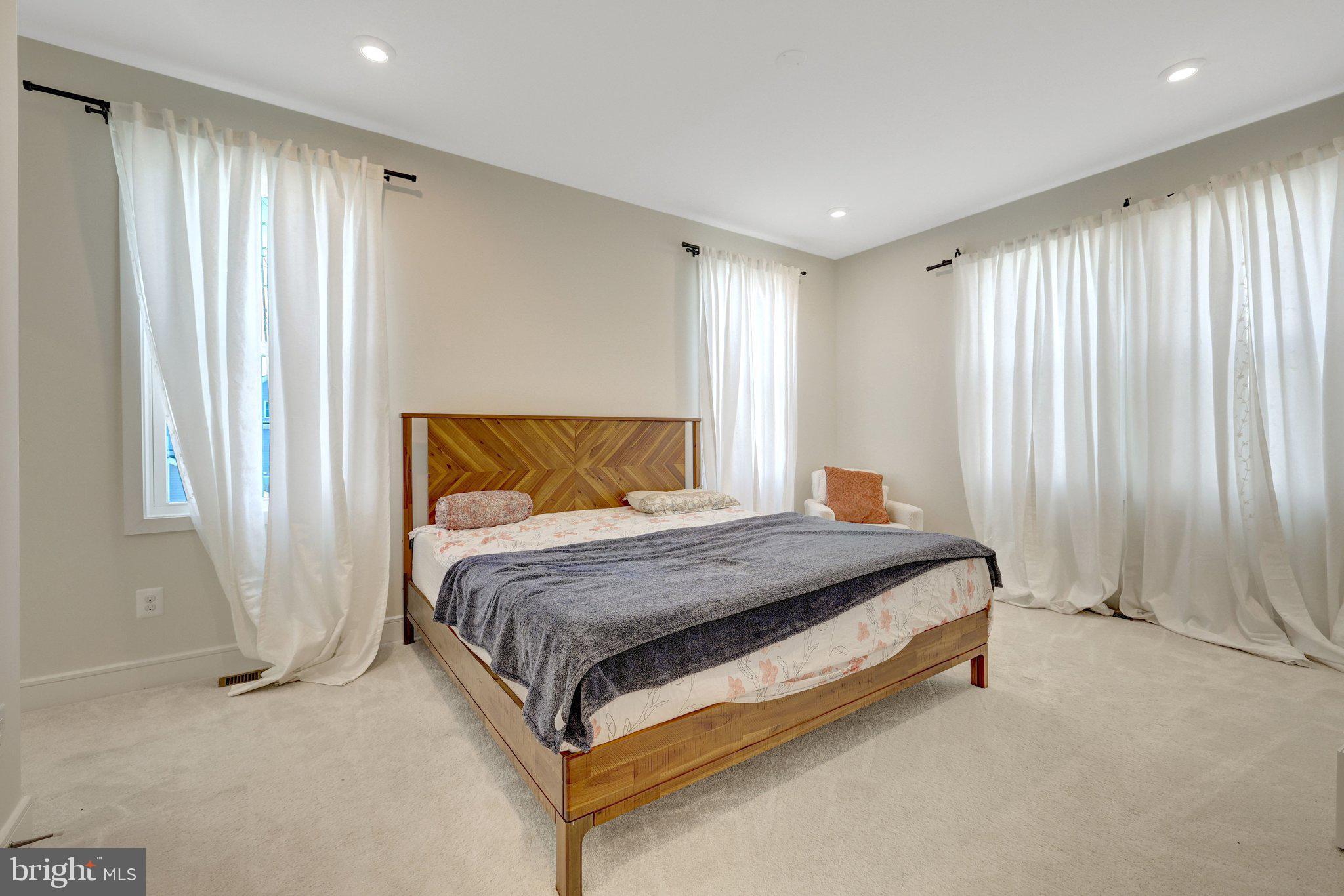 SOUTH 620 - Residential