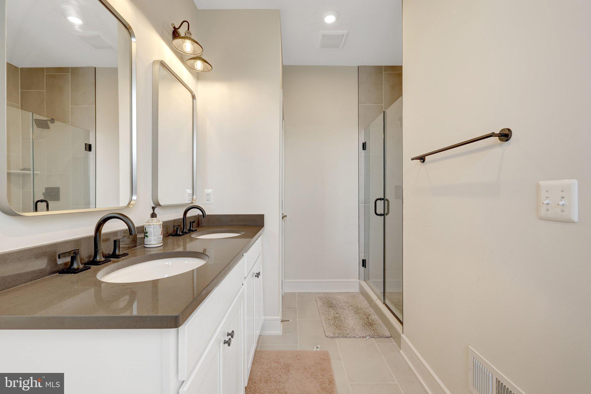 SOUTH 620 - Residential