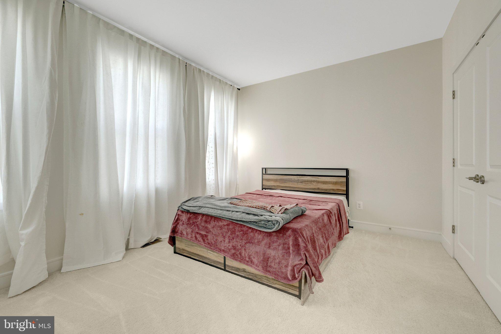 SOUTH 620 - Residential