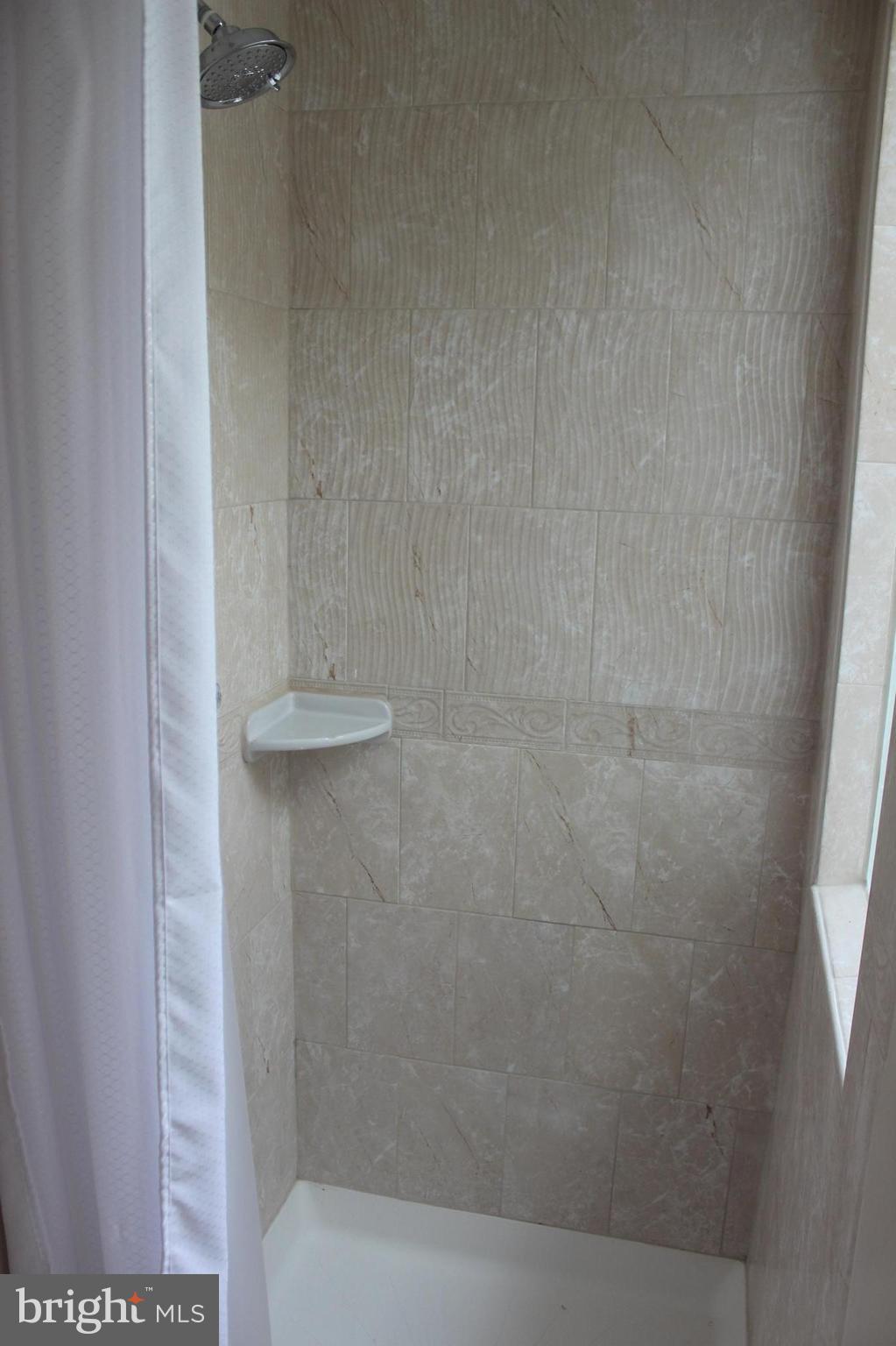 MAJORS CHOICE - Residential